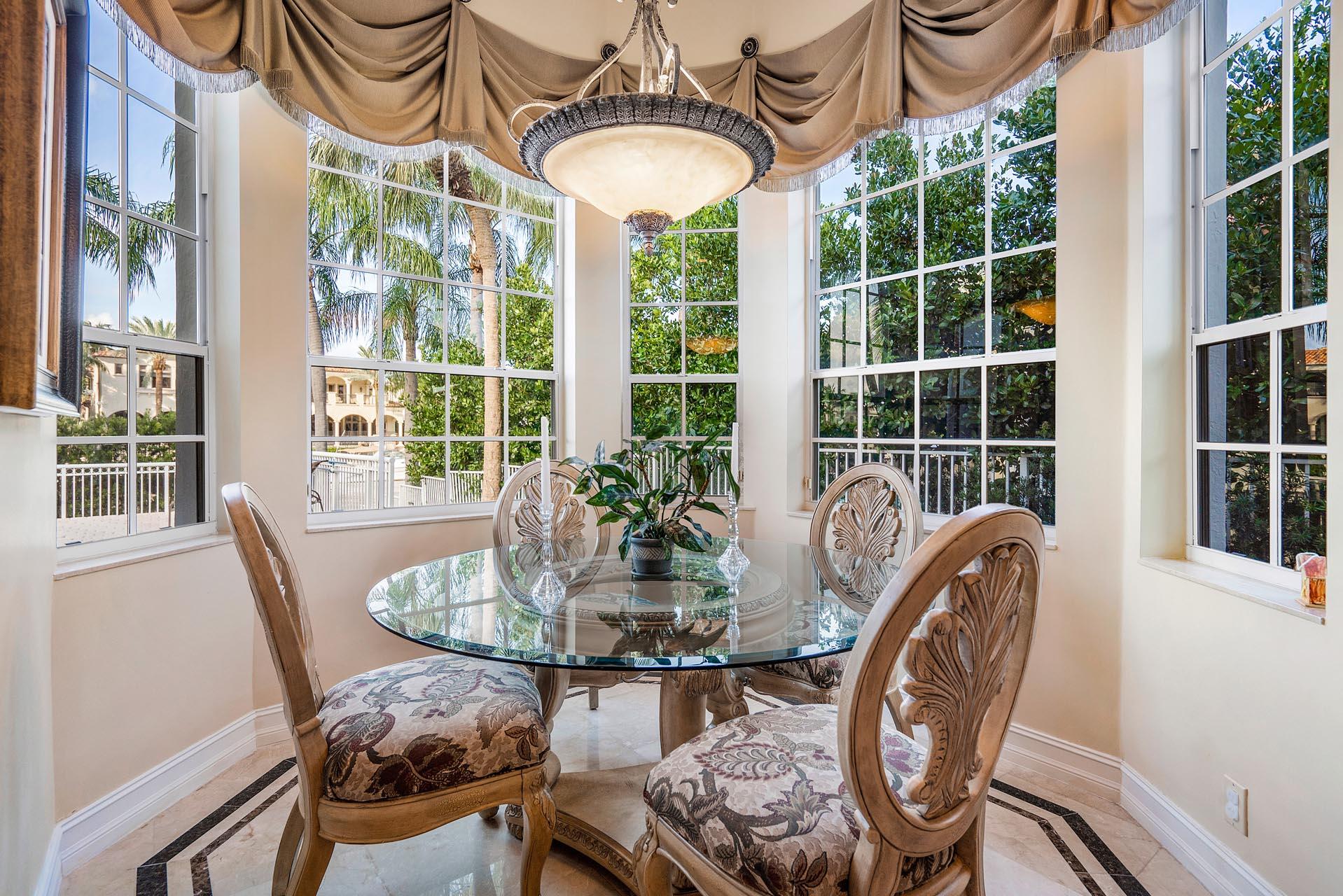ROYAL PALM YACHT & COUNTRY CLUB - Residential