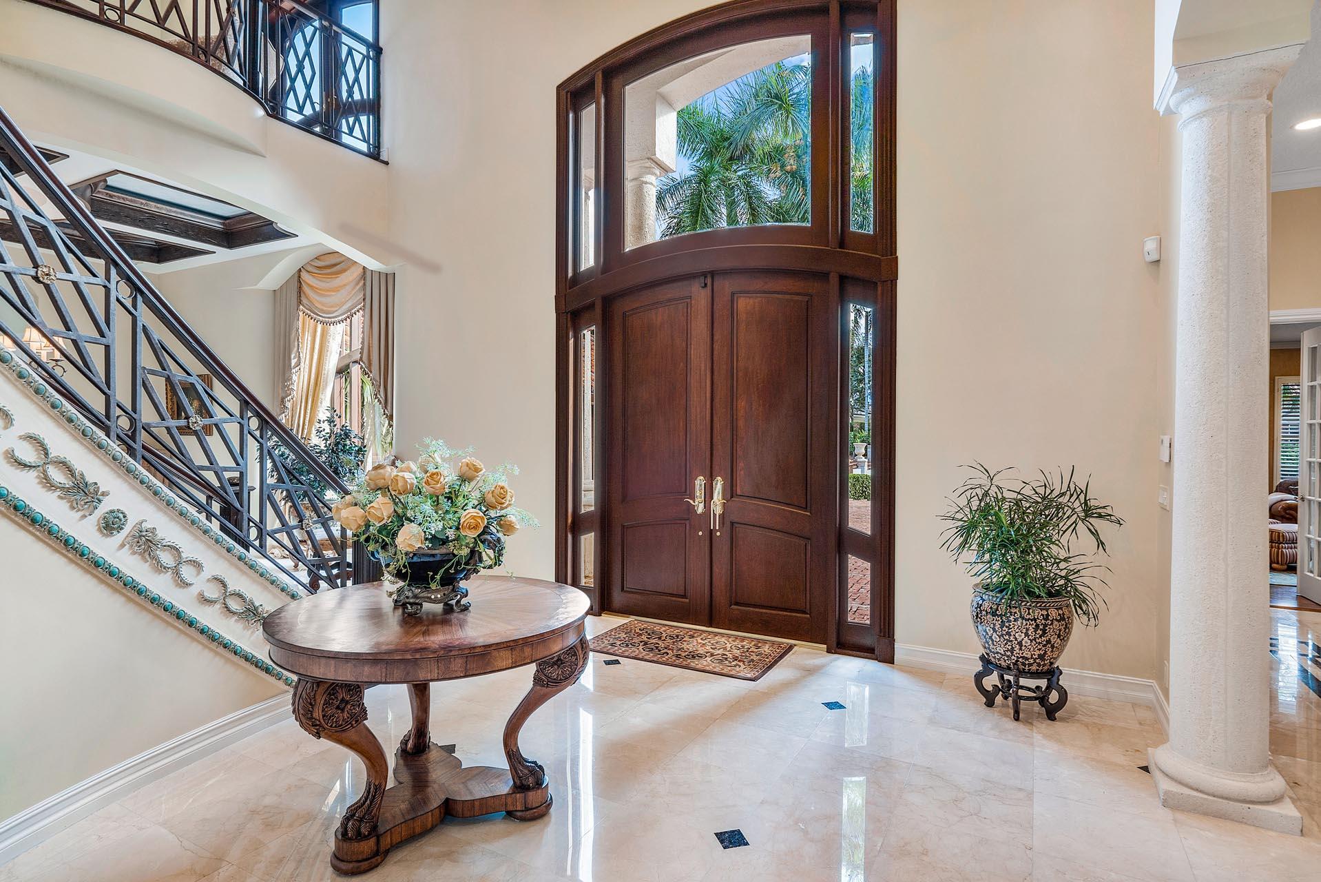 ROYAL PALM YACHT & COUNTRY CLUB - Residential
