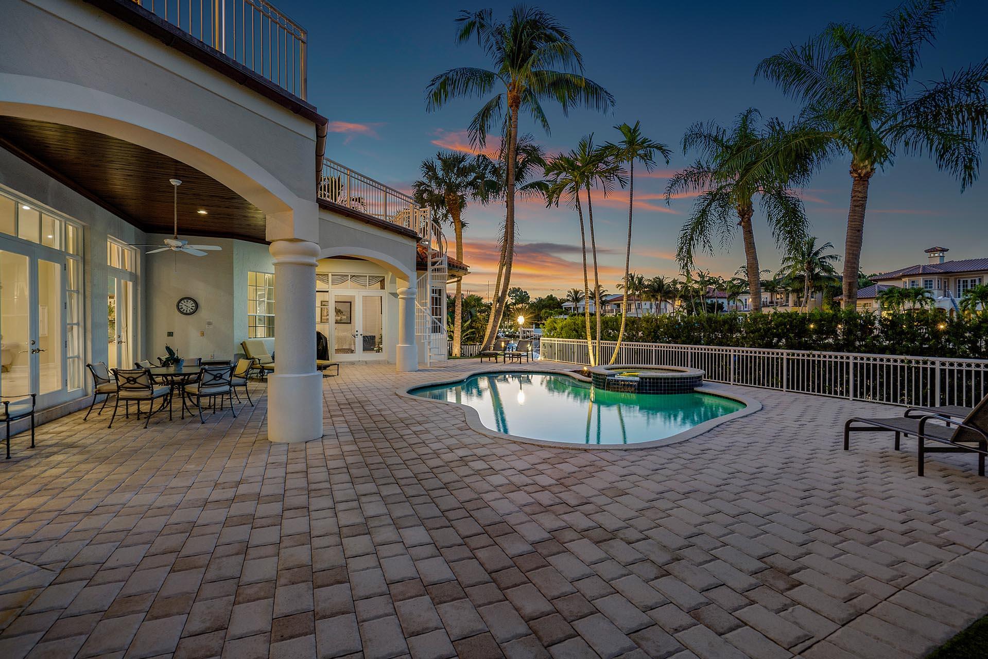 ROYAL PALM YACHT & COUNTRY CLUB - Residential