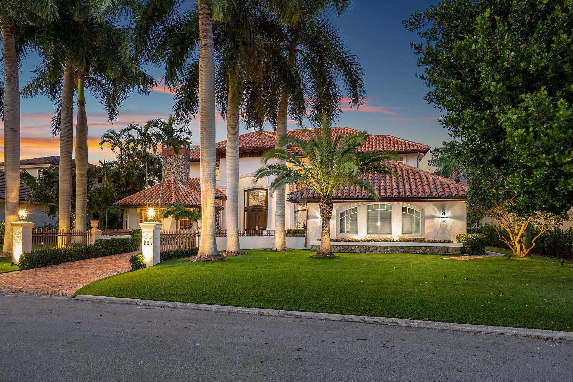 ROYAL PALM YACHT & COUNTRY CLUB - Residential