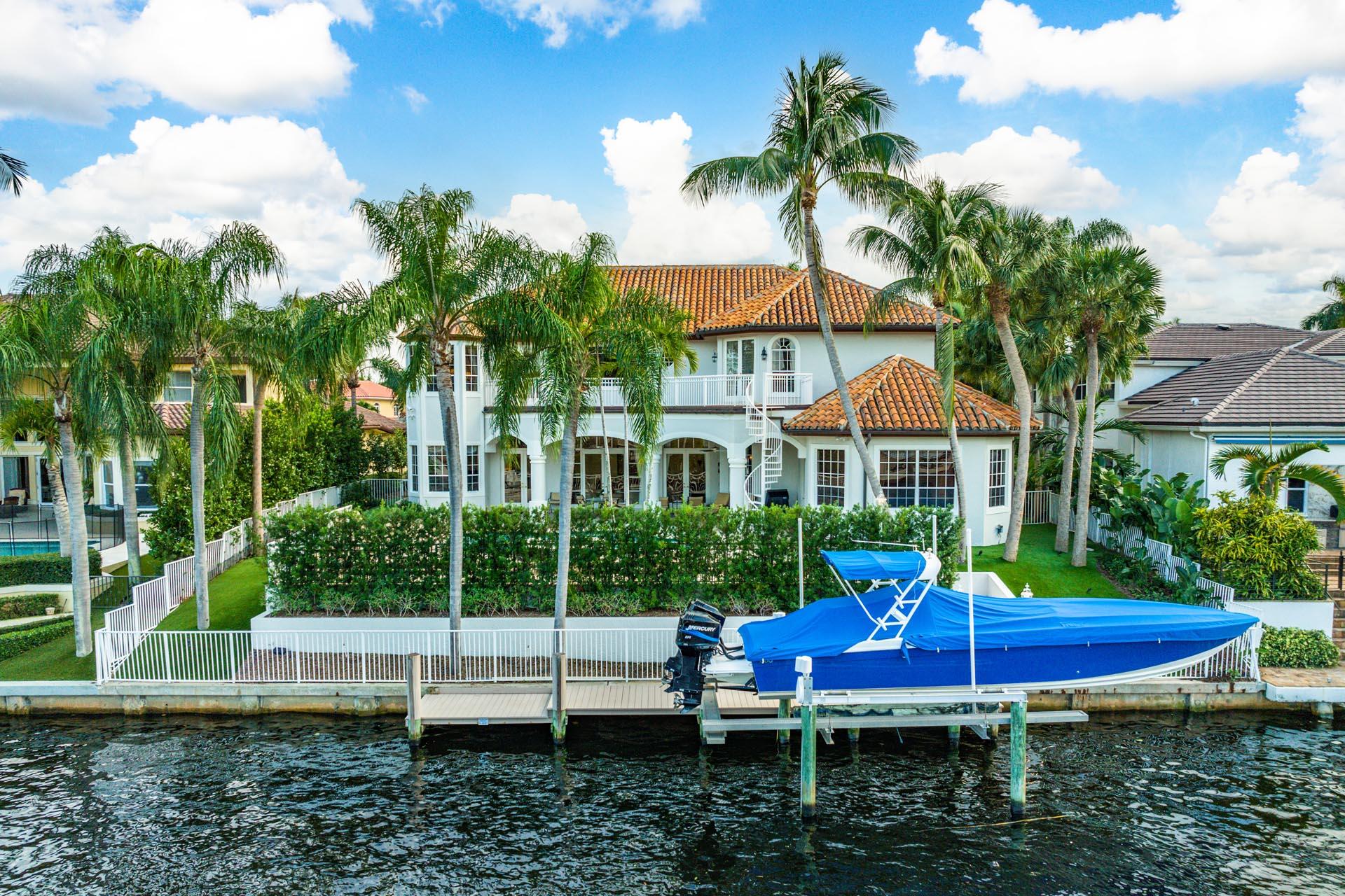 ROYAL PALM YACHT & COUNTRY CLUB - Residential