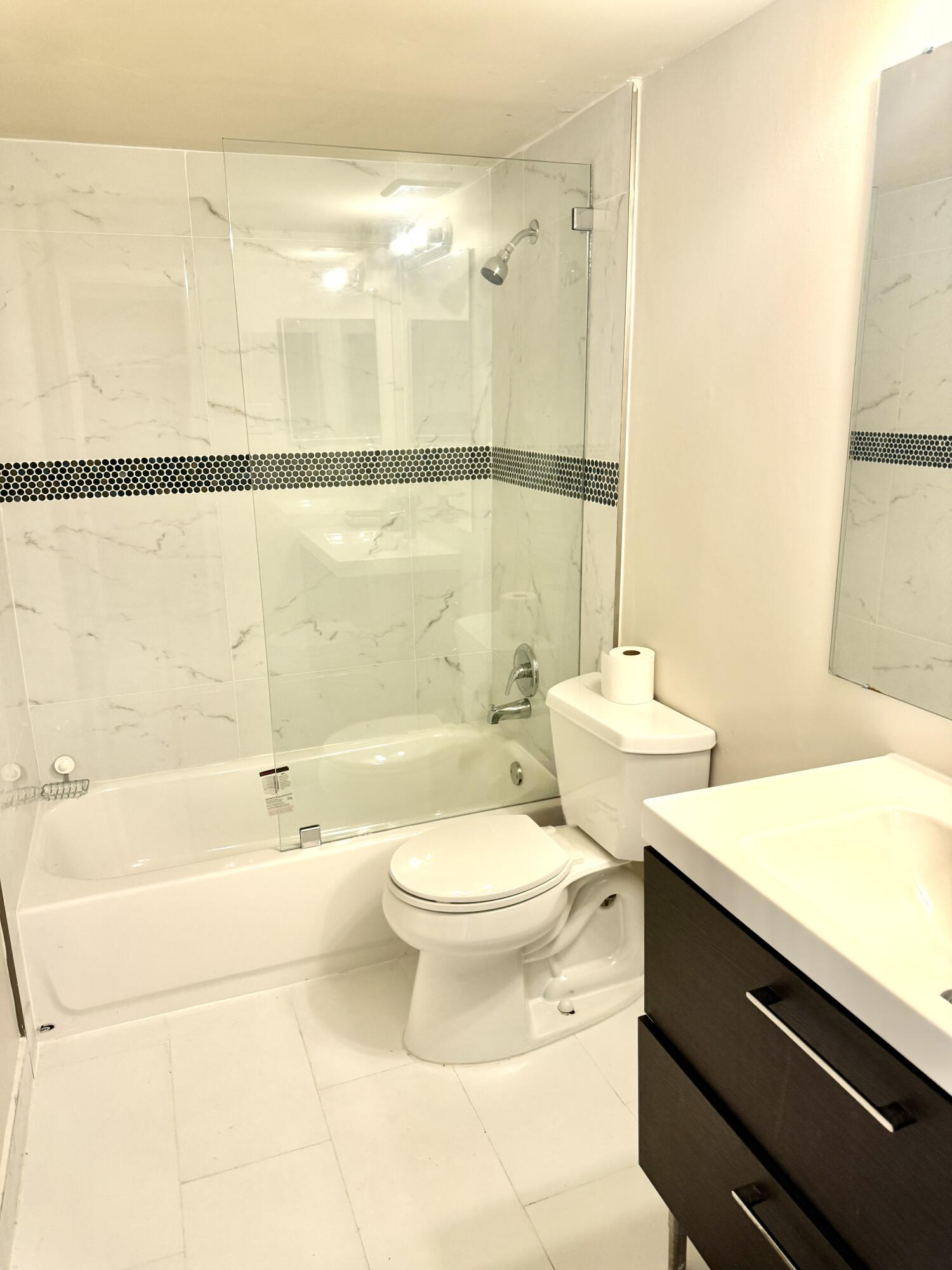 LAFAYETTE CONDO - Residential