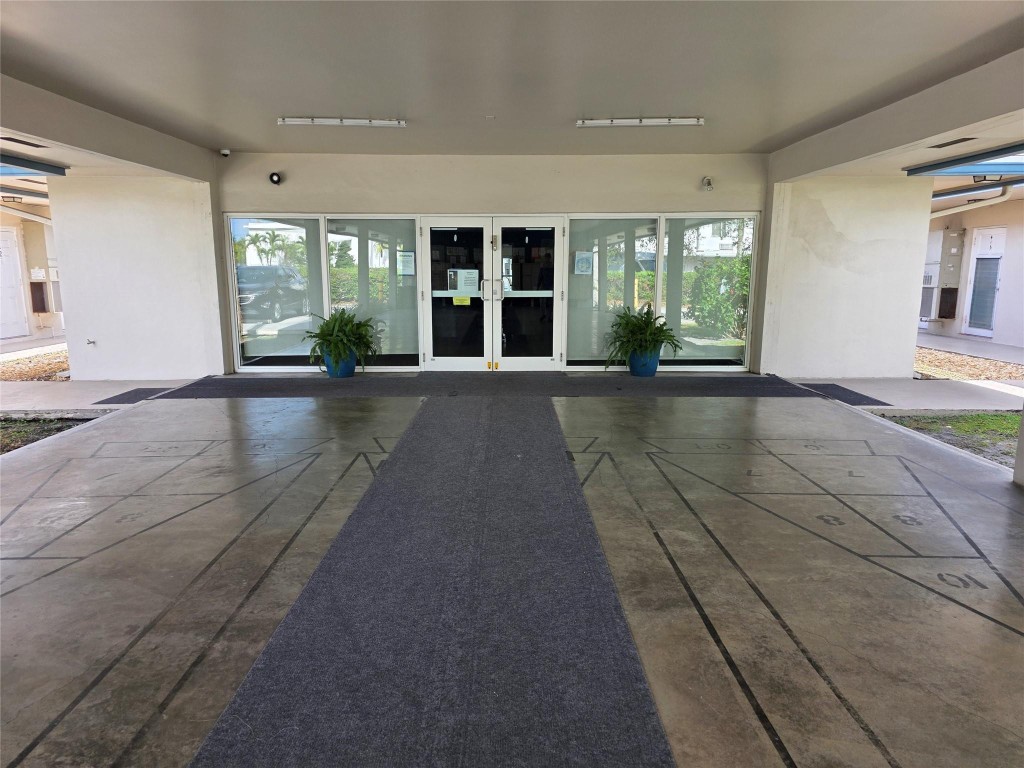MARGATE GARDENS APARTMENT - Residential