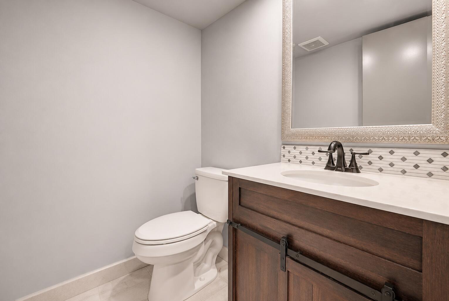 NO 53 PALM-AIRE COUNTRY CLUB - Residential Lease