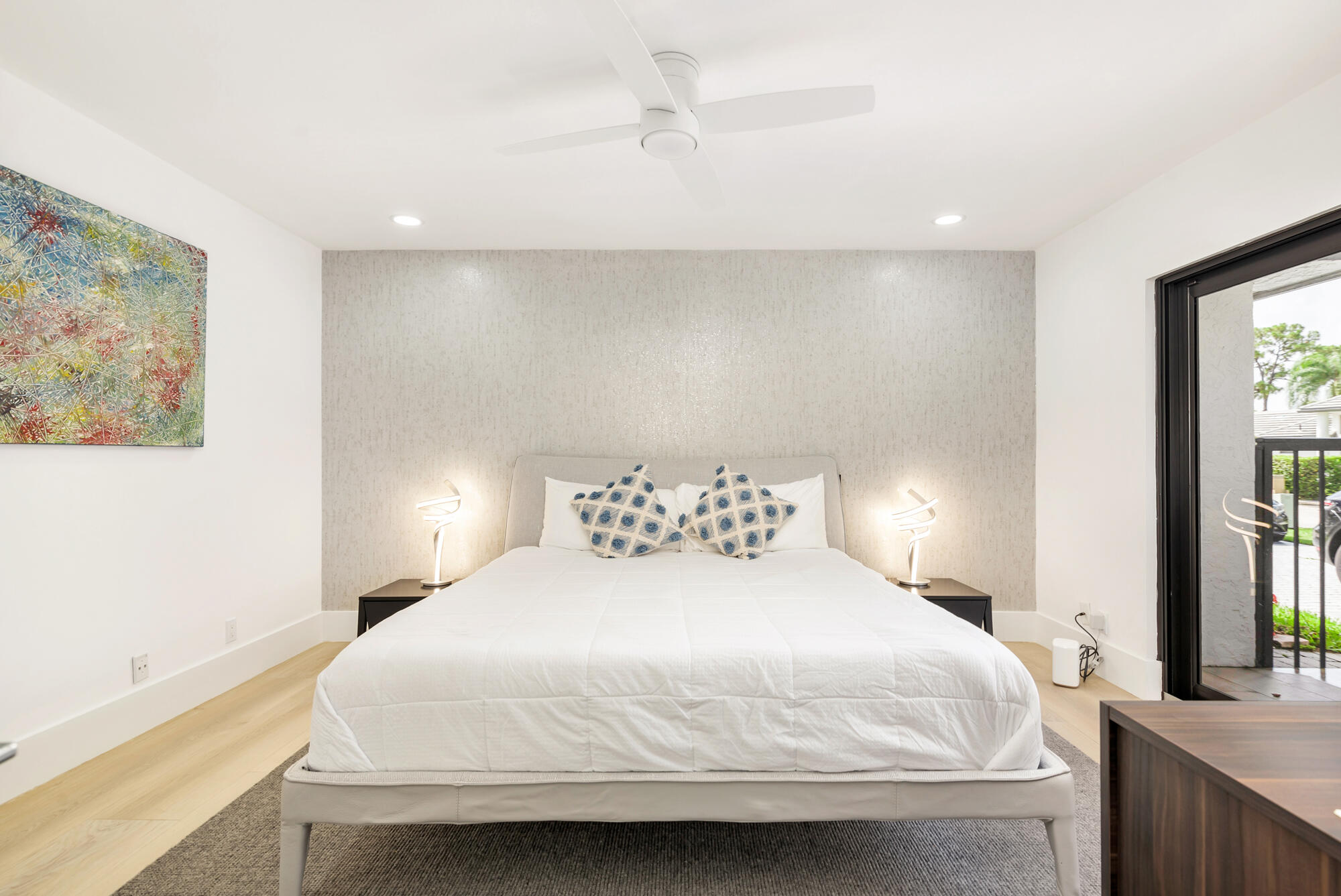 BREAKERS WEST - Residential