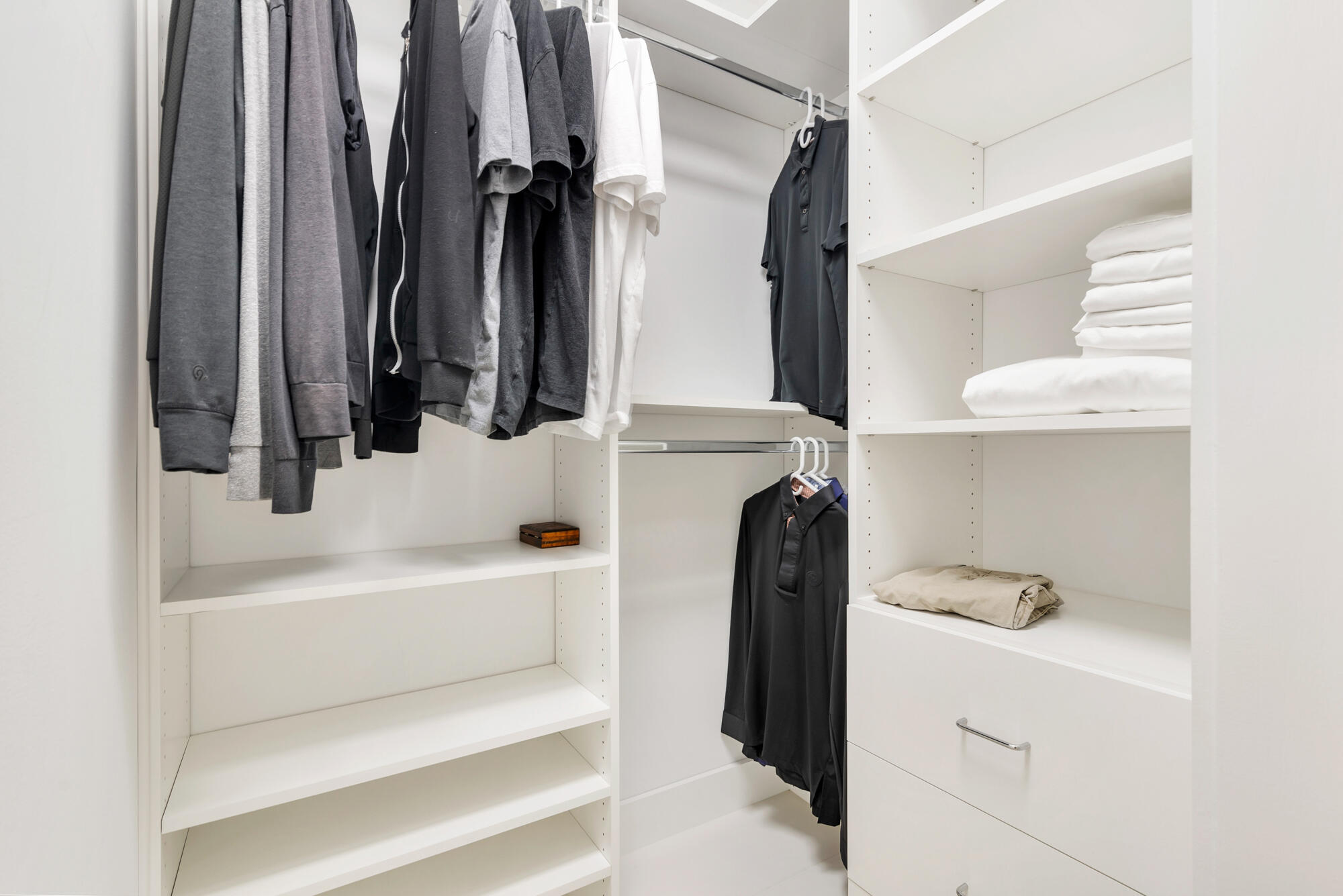 BREAKERS WEST - Residential