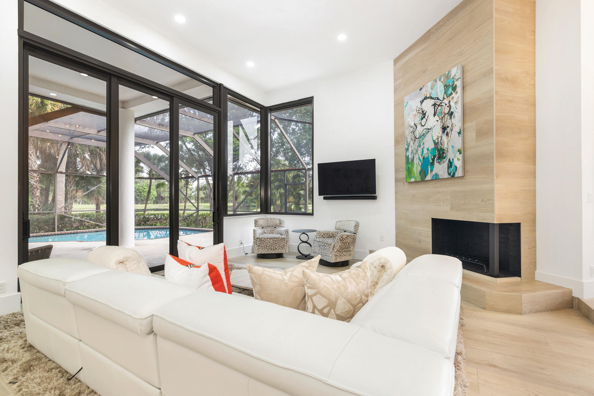 BREAKERS WEST - Residential