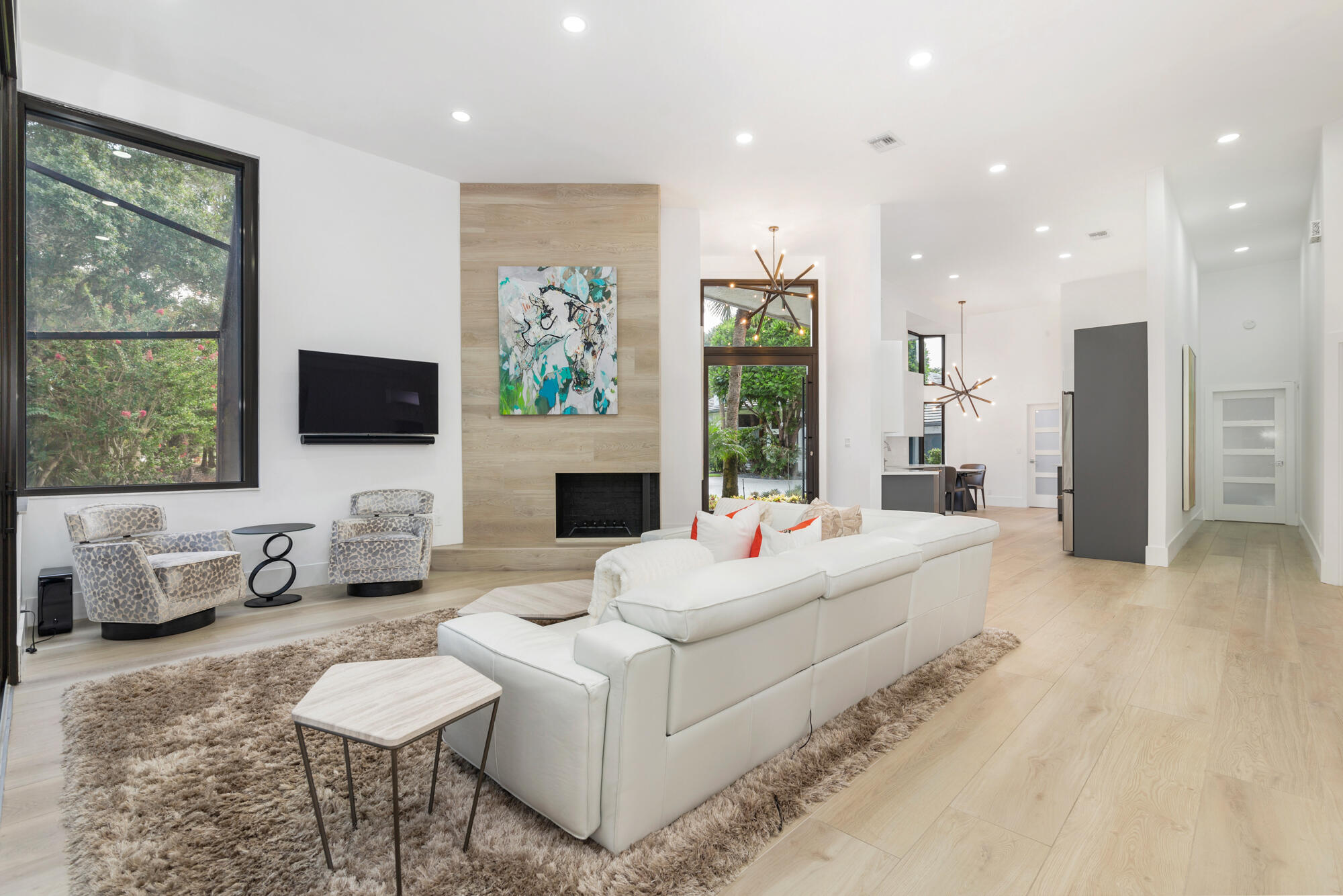 BREAKERS WEST - Residential