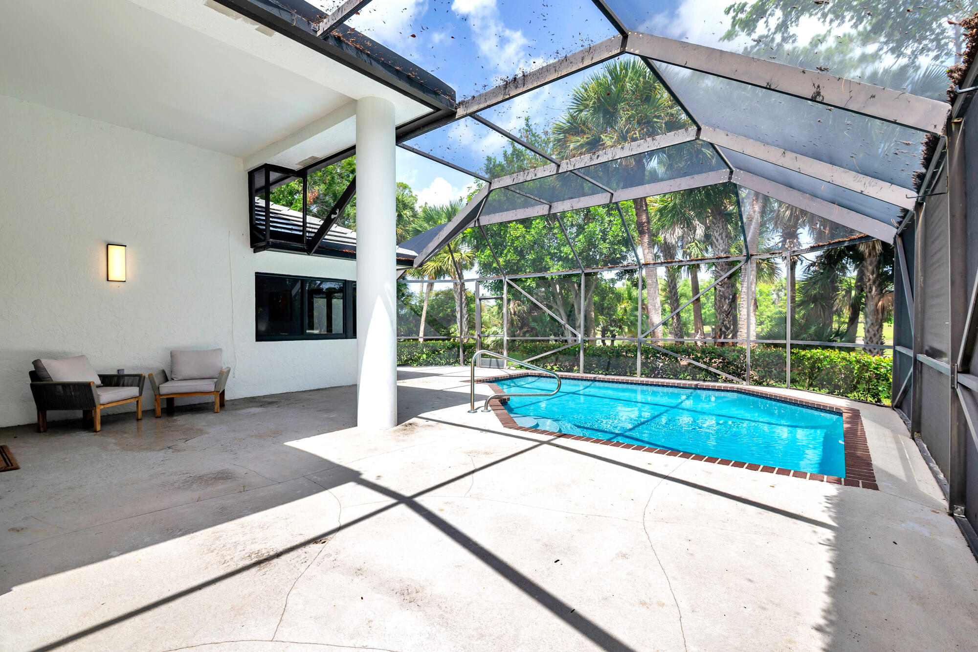 BREAKERS WEST - Residential
