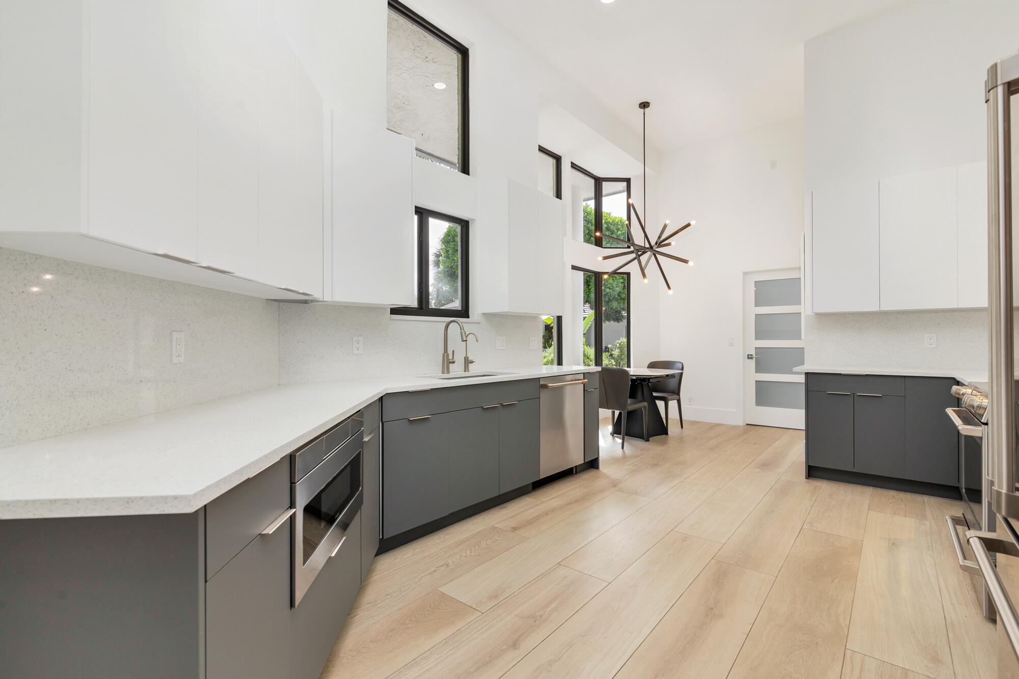 BREAKERS WEST - Residential