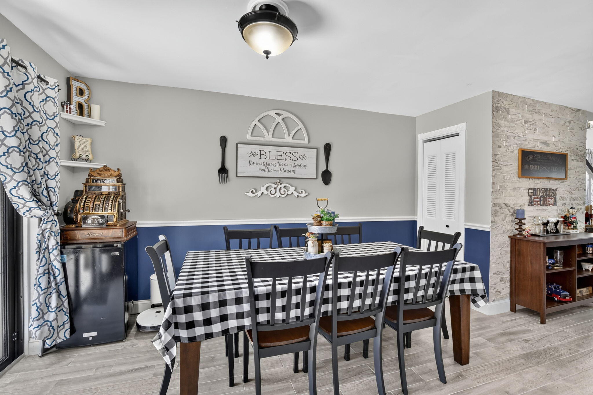 WIMBLEDON AT JACARANDA CONDO - Residential