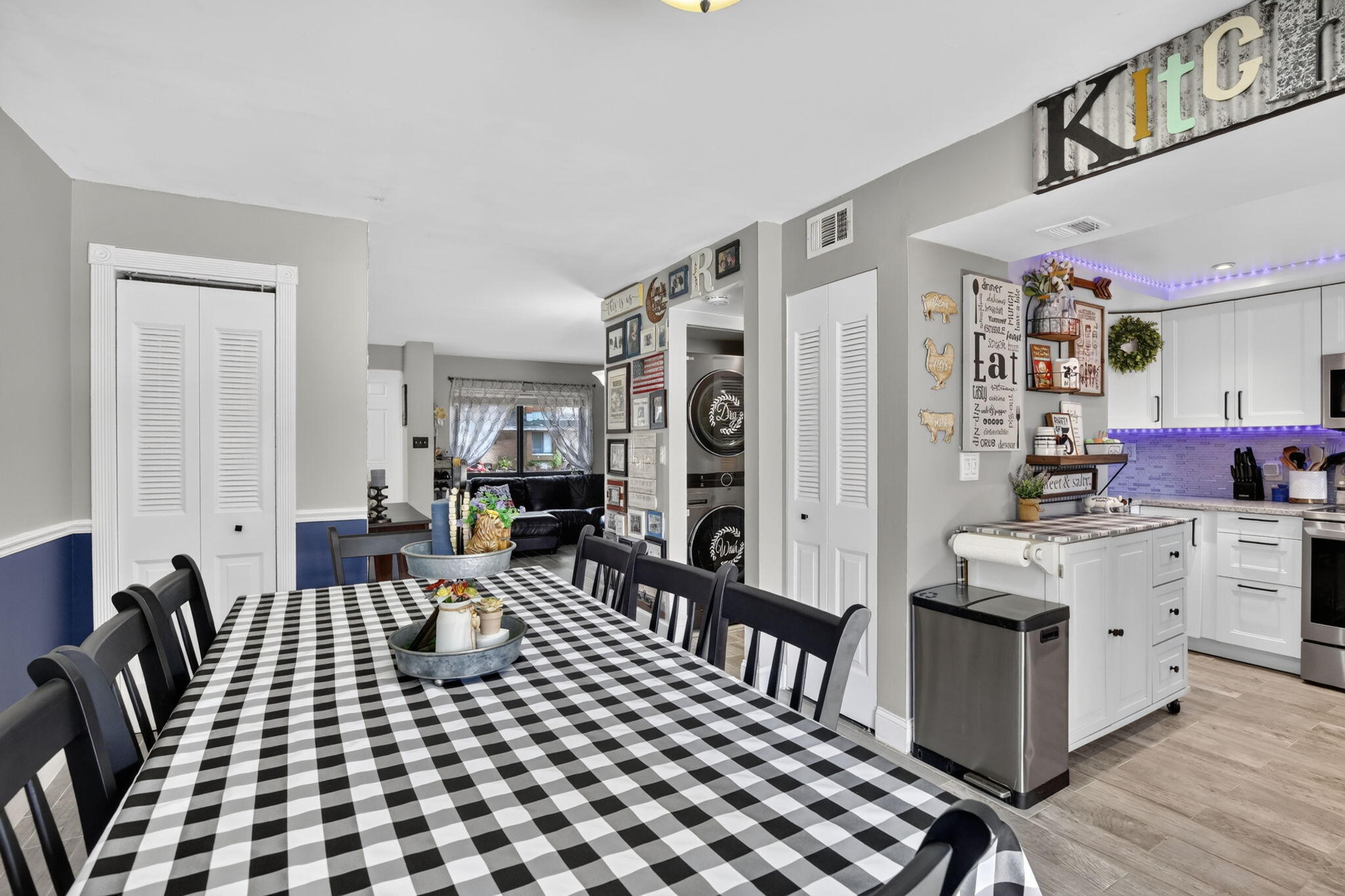 WIMBLEDON AT JACARANDA CONDO - Residential