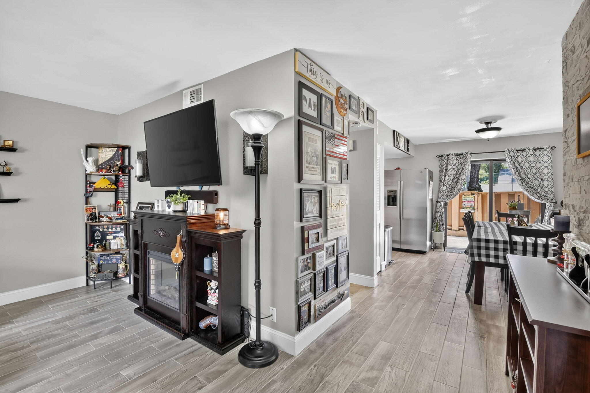 WIMBLEDON AT JACARANDA CONDO - Residential