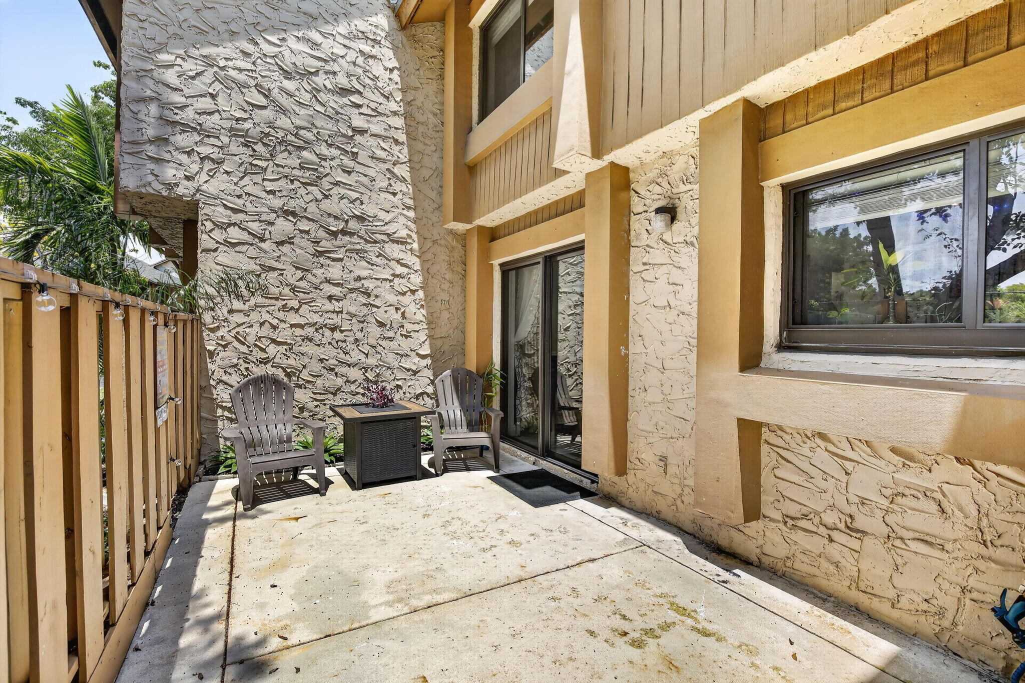 WIMBLEDON AT JACARANDA CONDO - Residential