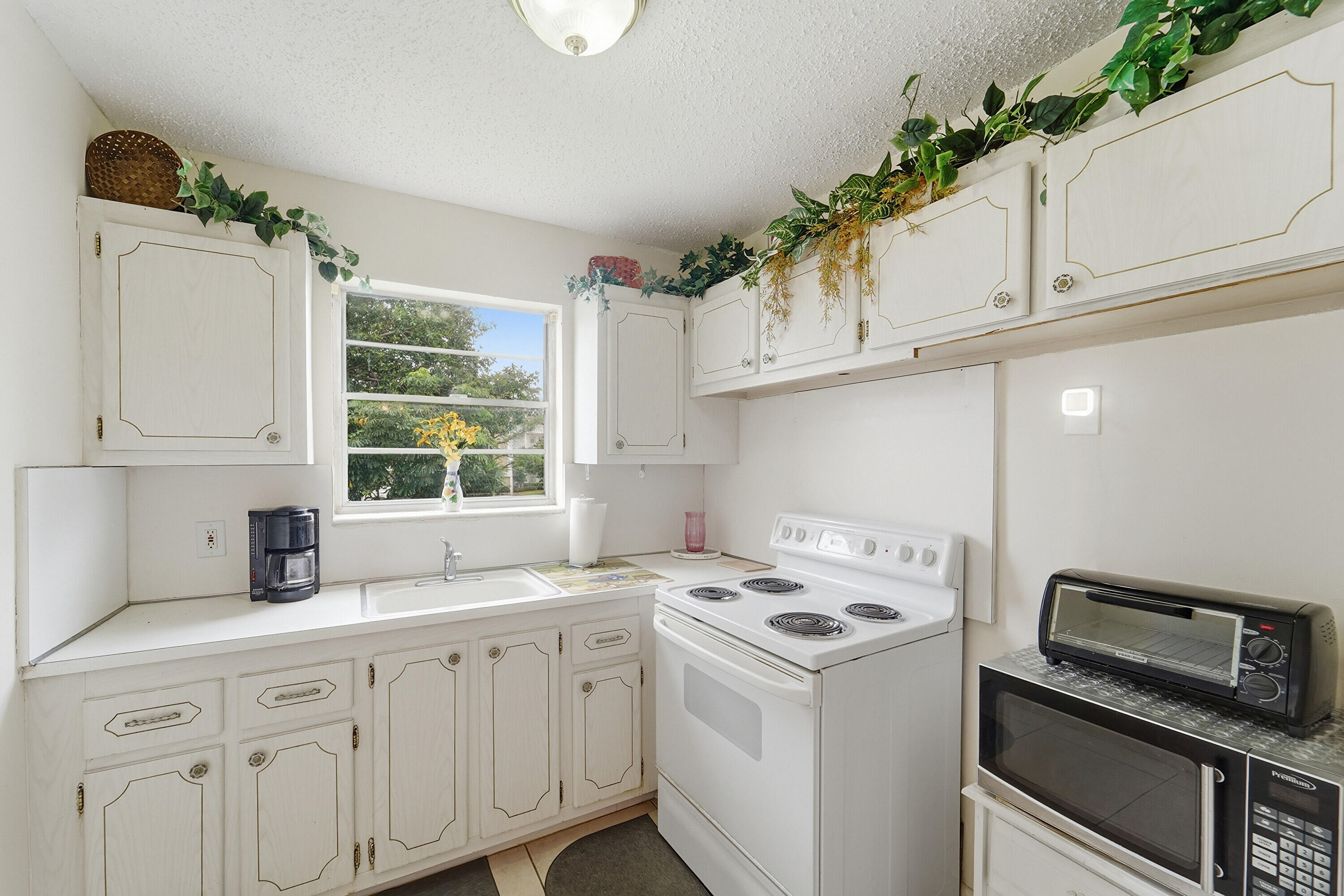 HARWOOD H CONDO - Residential