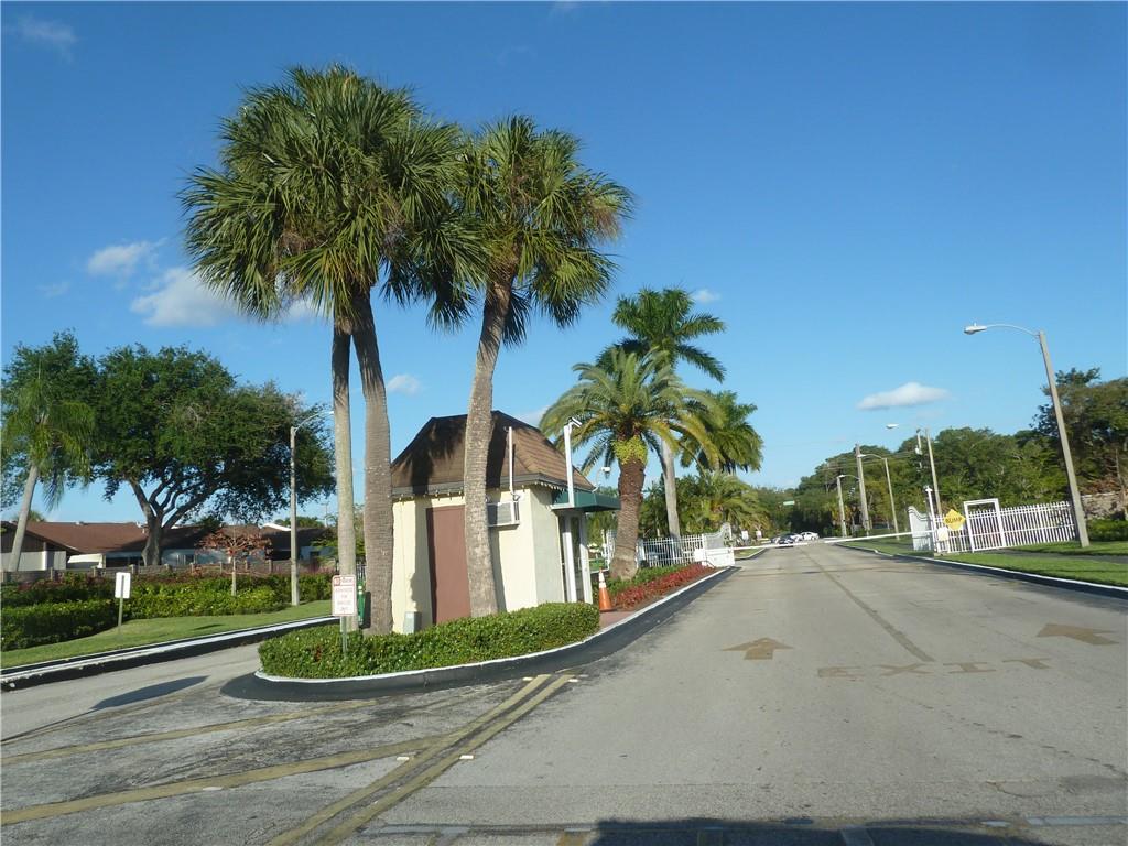 Las Verdes - Residential
