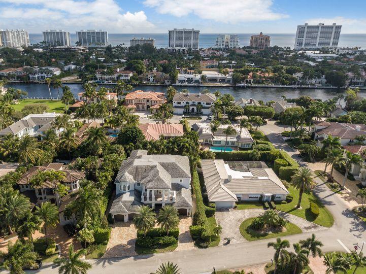 ROYAL PALM YACHT & COUNTRY CLUB - Residential