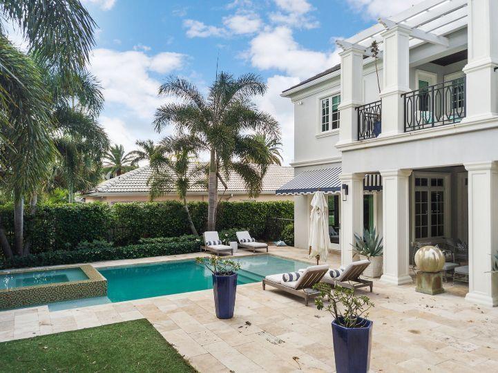 ROYAL PALM YACHT & COUNTRY CLUB - Residential