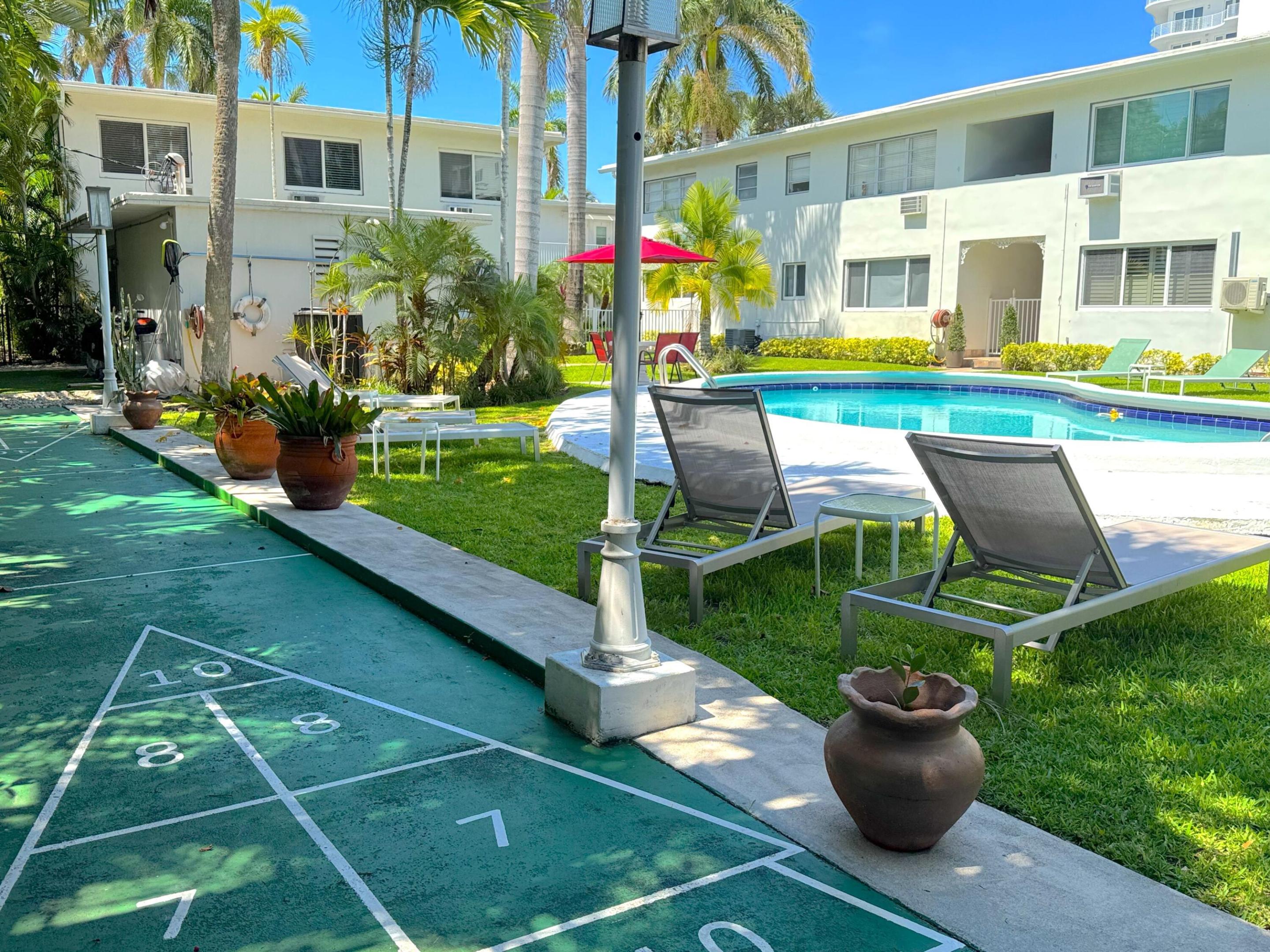 BEACHSIDE APTS CO-OP - Residential