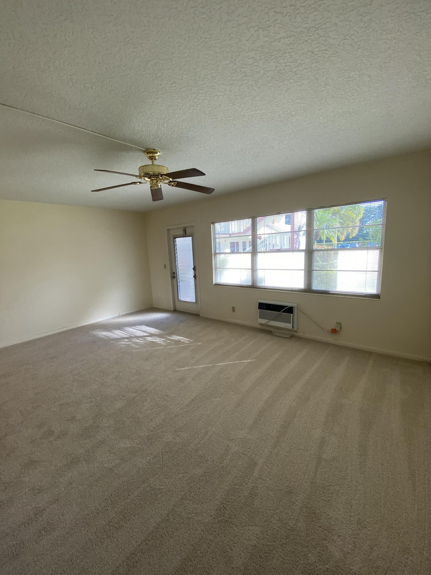 FANSHAW AT CENTURY VILLAGE CONDO - Residential