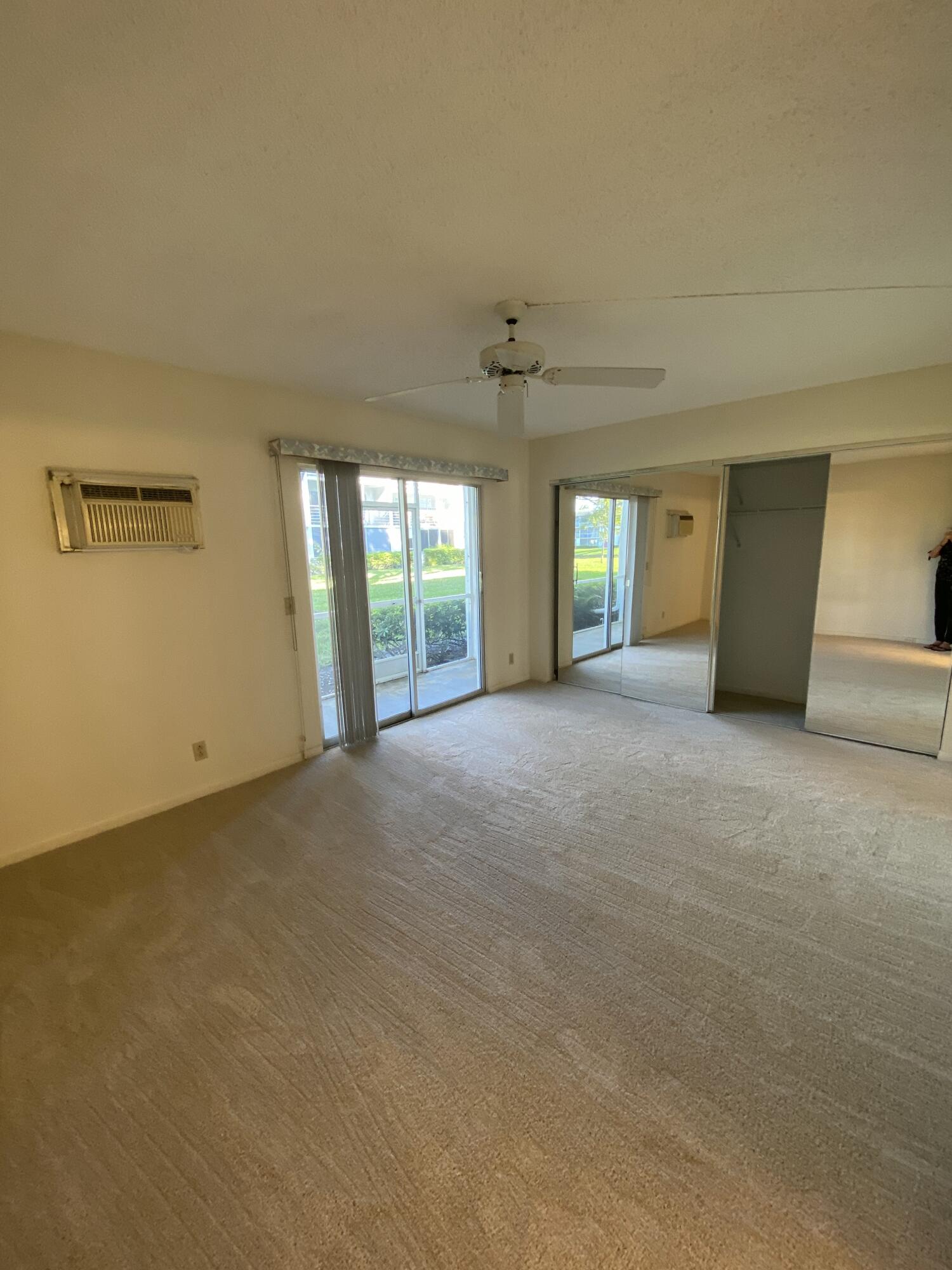 FANSHAW AT CENTURY VILLAGE CONDO - Residential