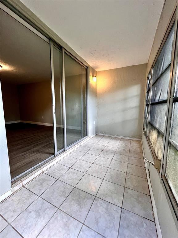 OMEGA CONDO NO 2 - Residential