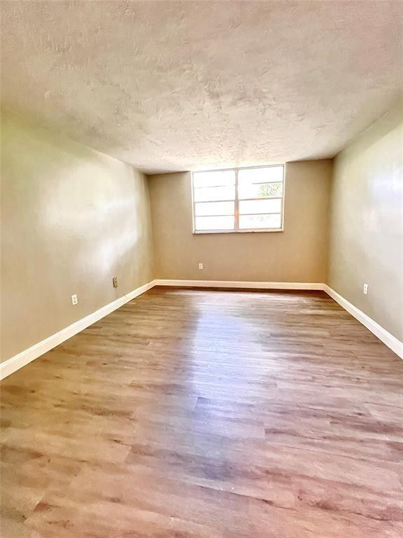 OMEGA CONDO NO 2 - Residential