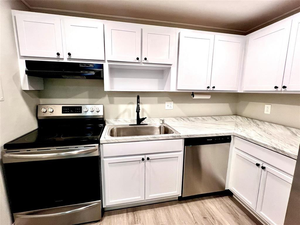 OMEGA CONDO NO 2 - Residential