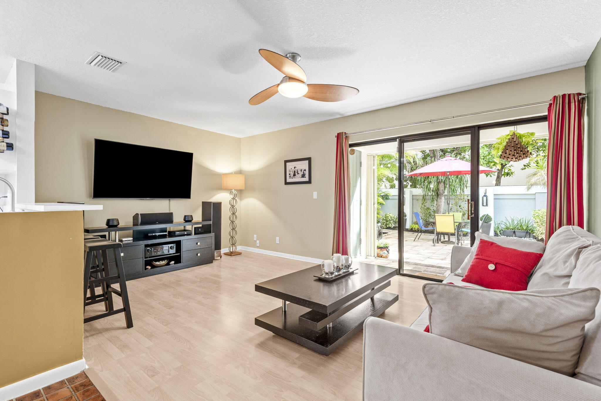 COBBLE EAST CONDO - Residential