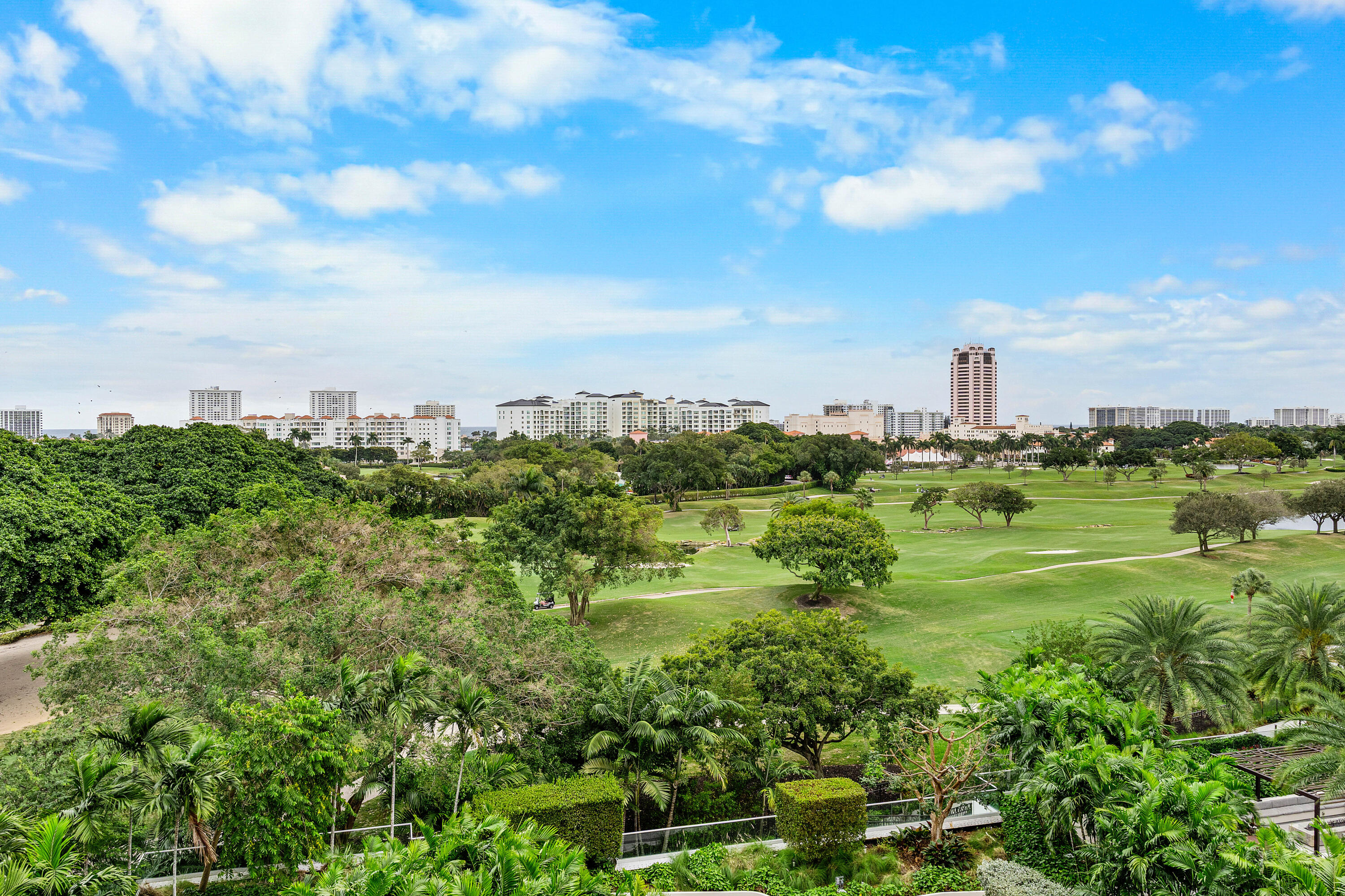 SPECTACULAR OCEAN AND GOLF COURSE VIEW FROM THIS RARELY AVAILABLE EAST FACING 2 BEDROOMS PLUS DEN ALINA CONDO. ENJOY THE INCREDIBLE LIFESTYLE OF DOWNTOWN BOCA RATON. WALK TO THE BEACH, RESTAURANTS, MIZNER PARK, SHOPPING, AND MORE. MOVE HERE AND LIVE THE DREAM. AVAILABLE COMPLETLY FURNISHED. HURRY...