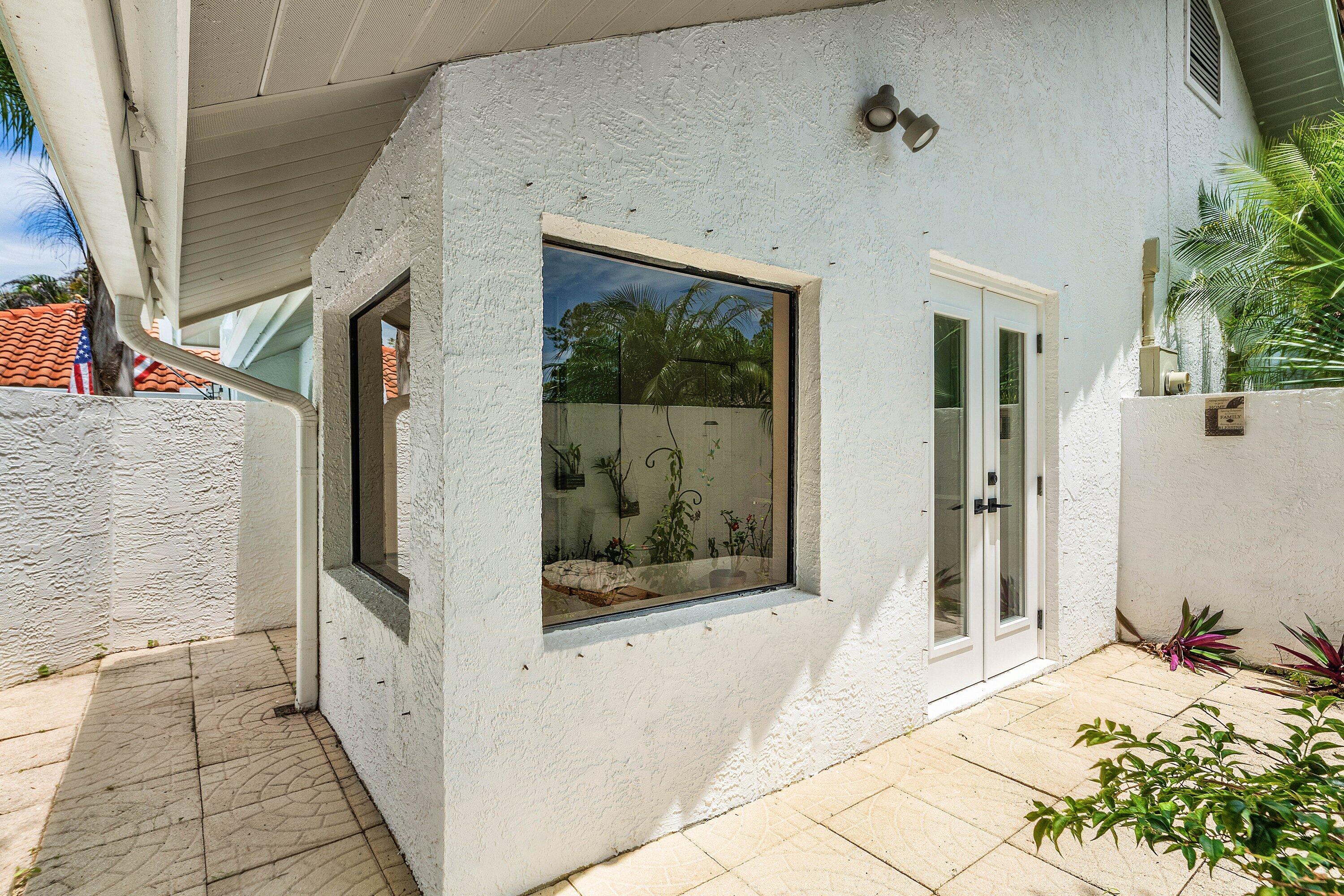 THE LINKS - Residential