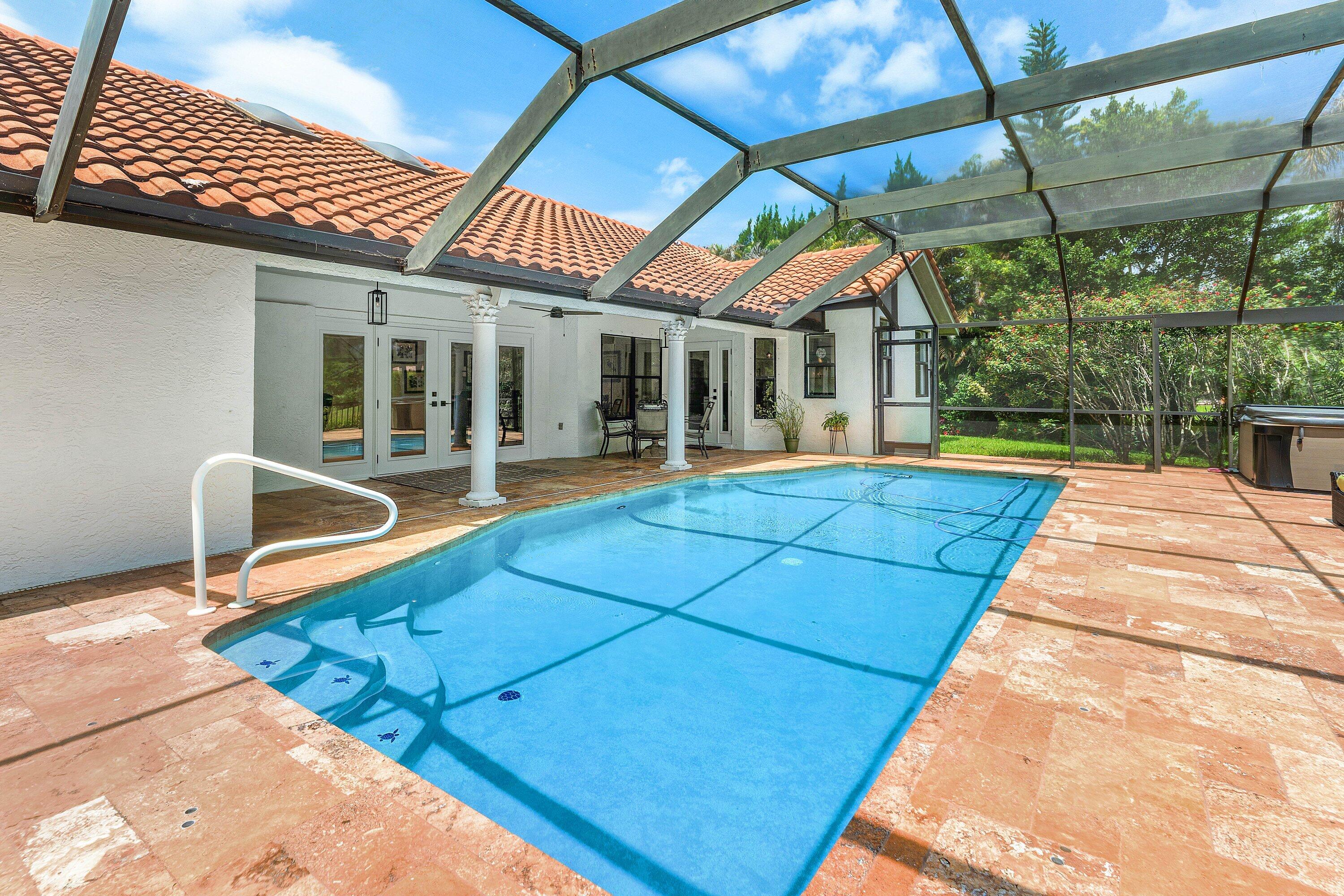 THE LINKS - Residential