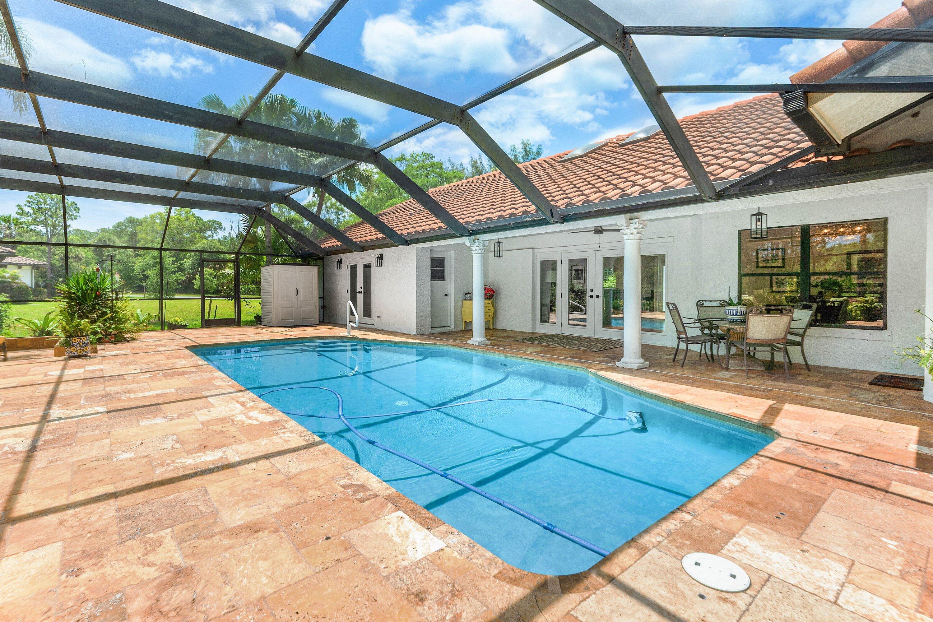 THE LINKS - Residential