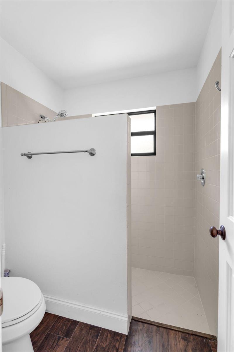 SUGAR POND MANOR OF WELLINGTON - Residential Lease