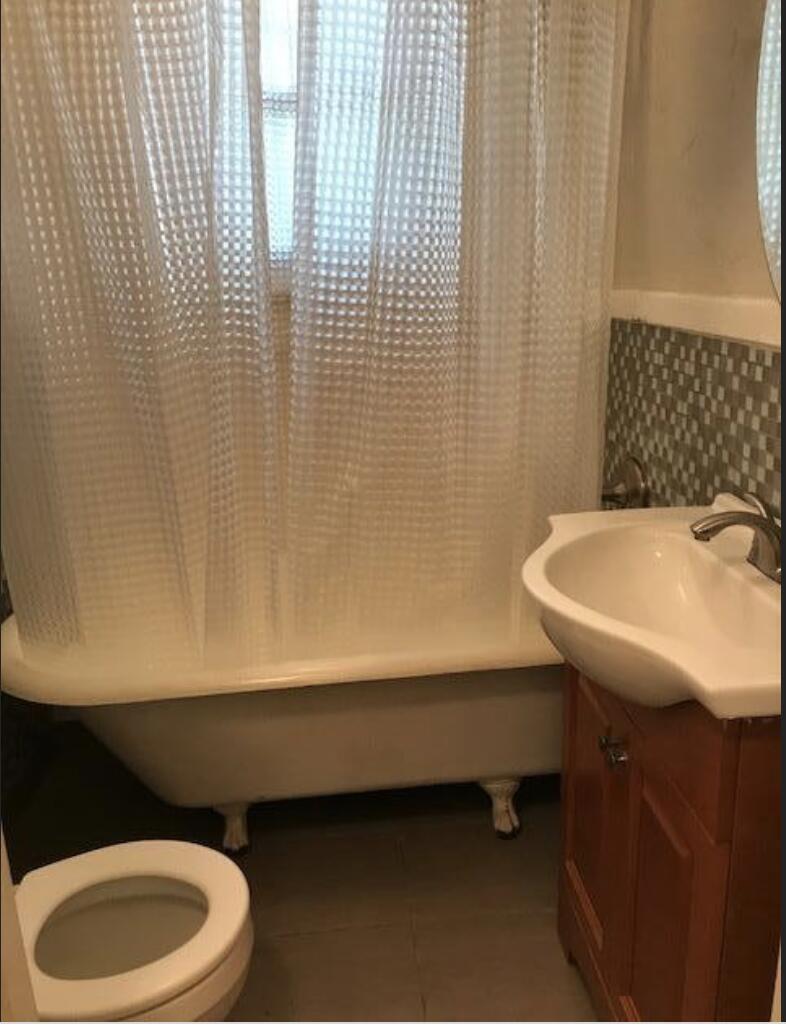 LAKE WORTH TOWN OF - Residential Lease