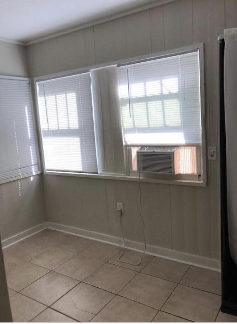 LAKE WORTH TOWN OF - Residential Lease