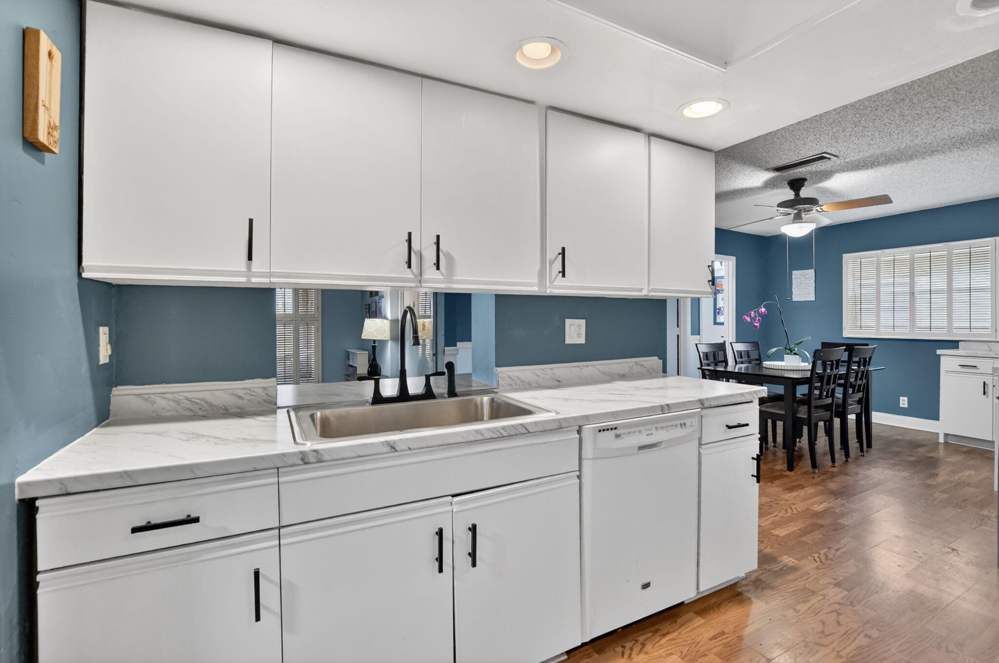 CRYSTAL LAKE 4TH SEC - Residential