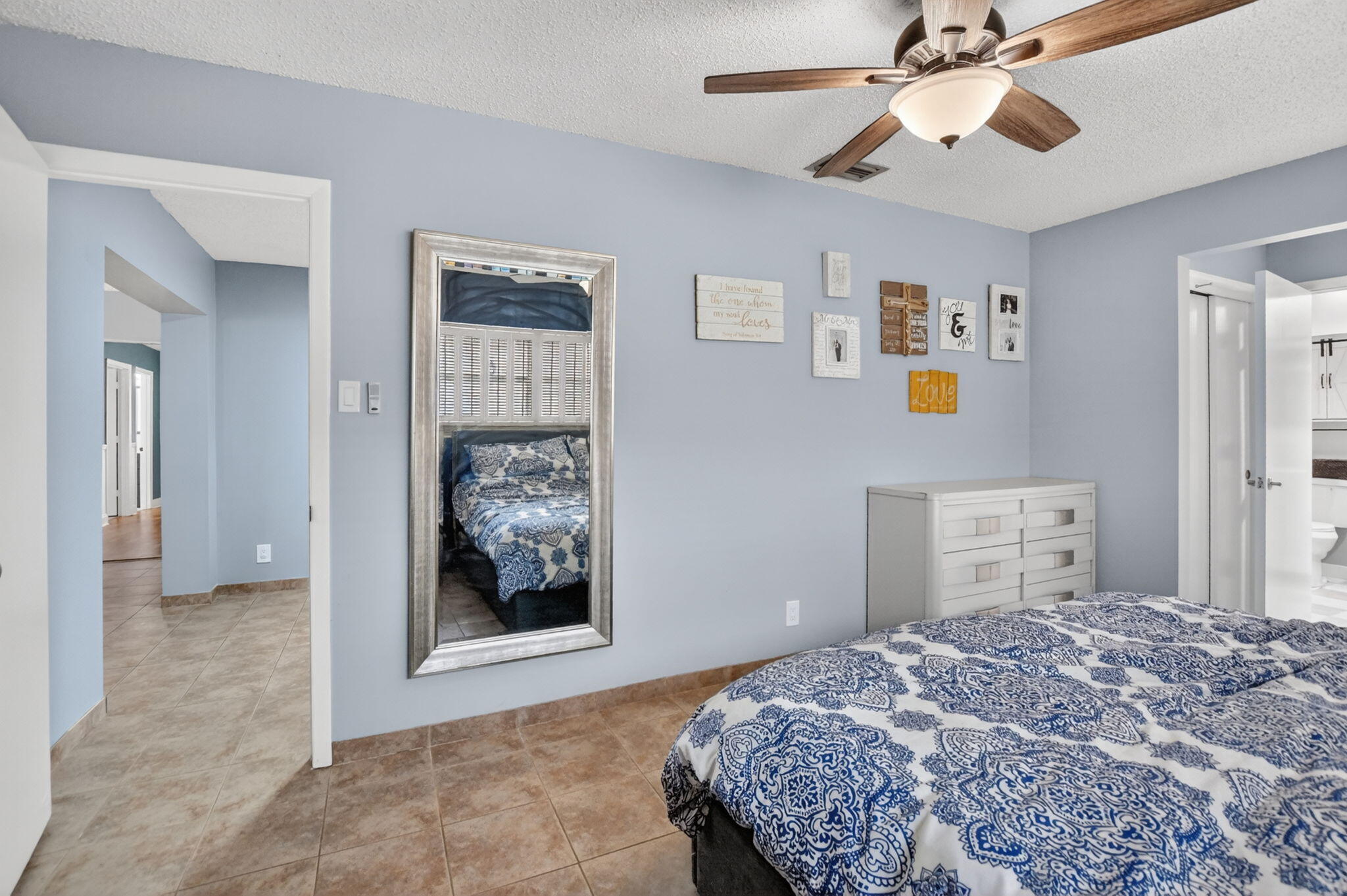 CRYSTAL LAKE 4TH SEC - Residential