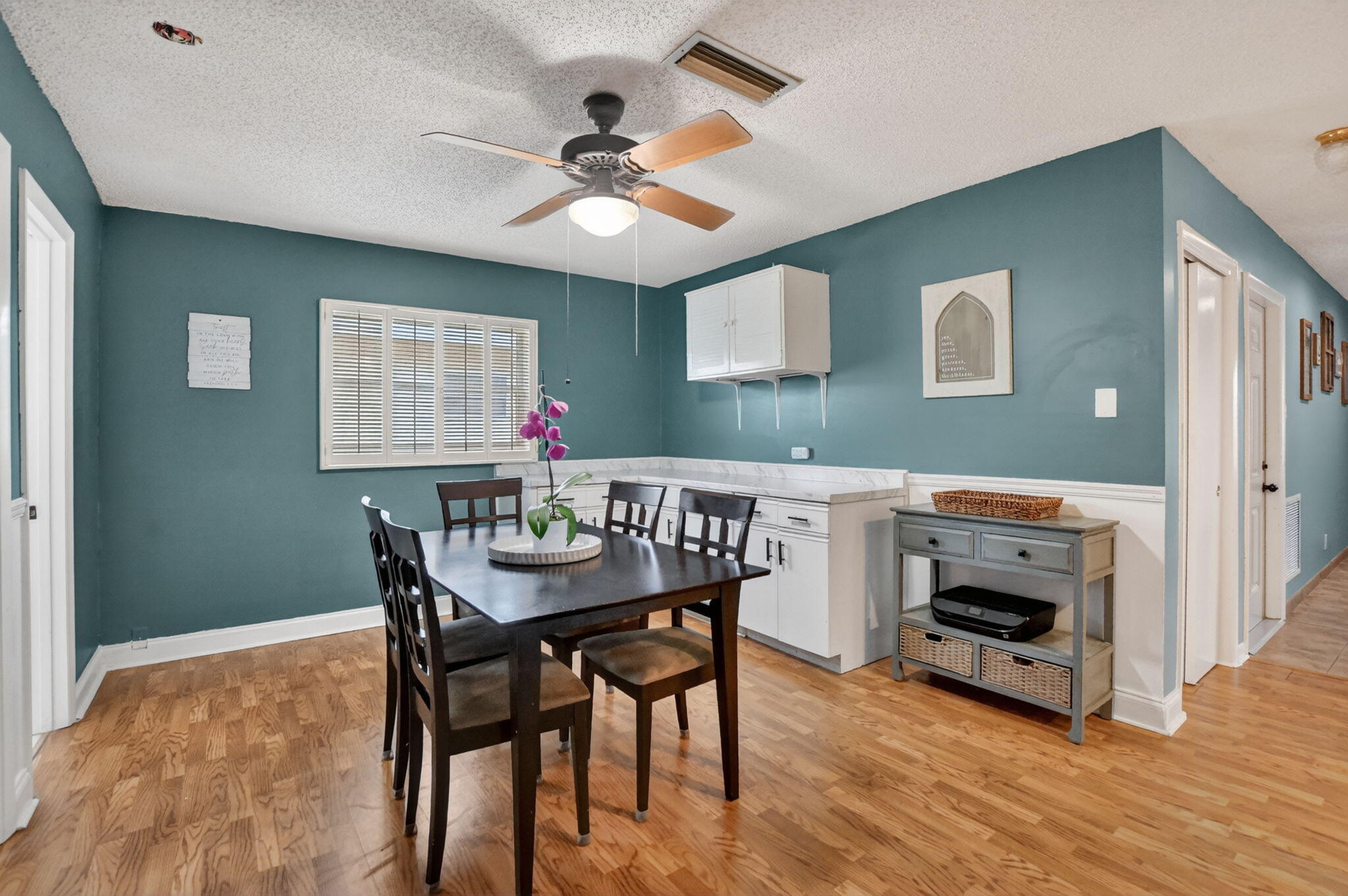 CRYSTAL LAKE 4TH SEC - Residential