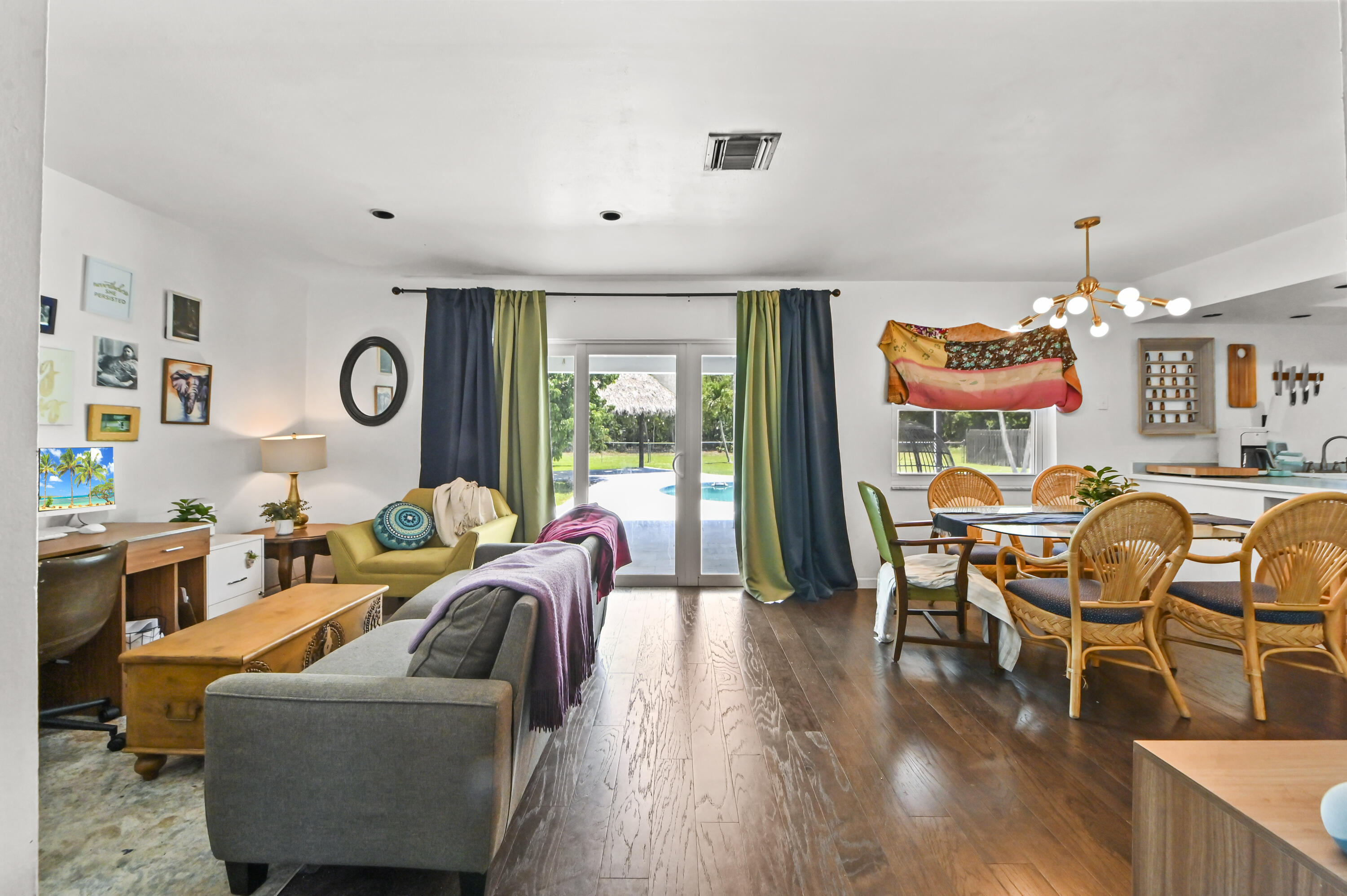 PALM BEACH NATL GOLF AND COUNTRY CLUB - Residential