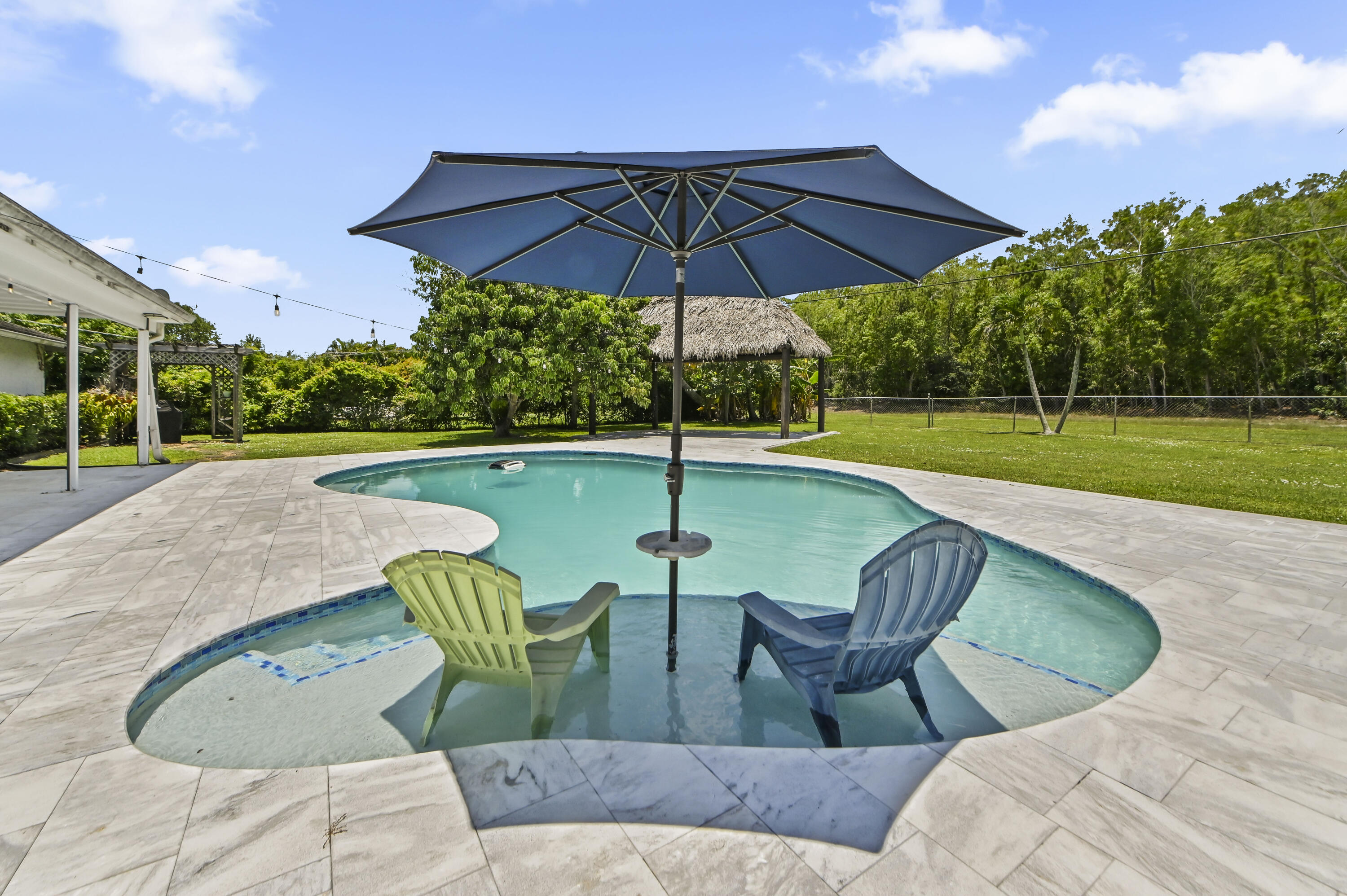 PALM BEACH NATL GOLF AND COUNTRY CLUB - Residential
