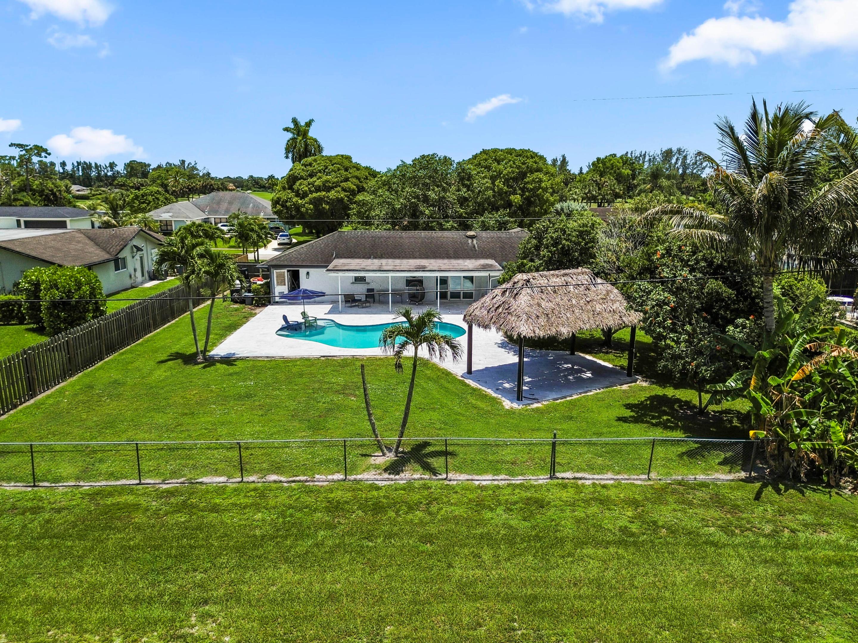 PALM BEACH NATL GOLF AND COUNTRY CLUB - Residential