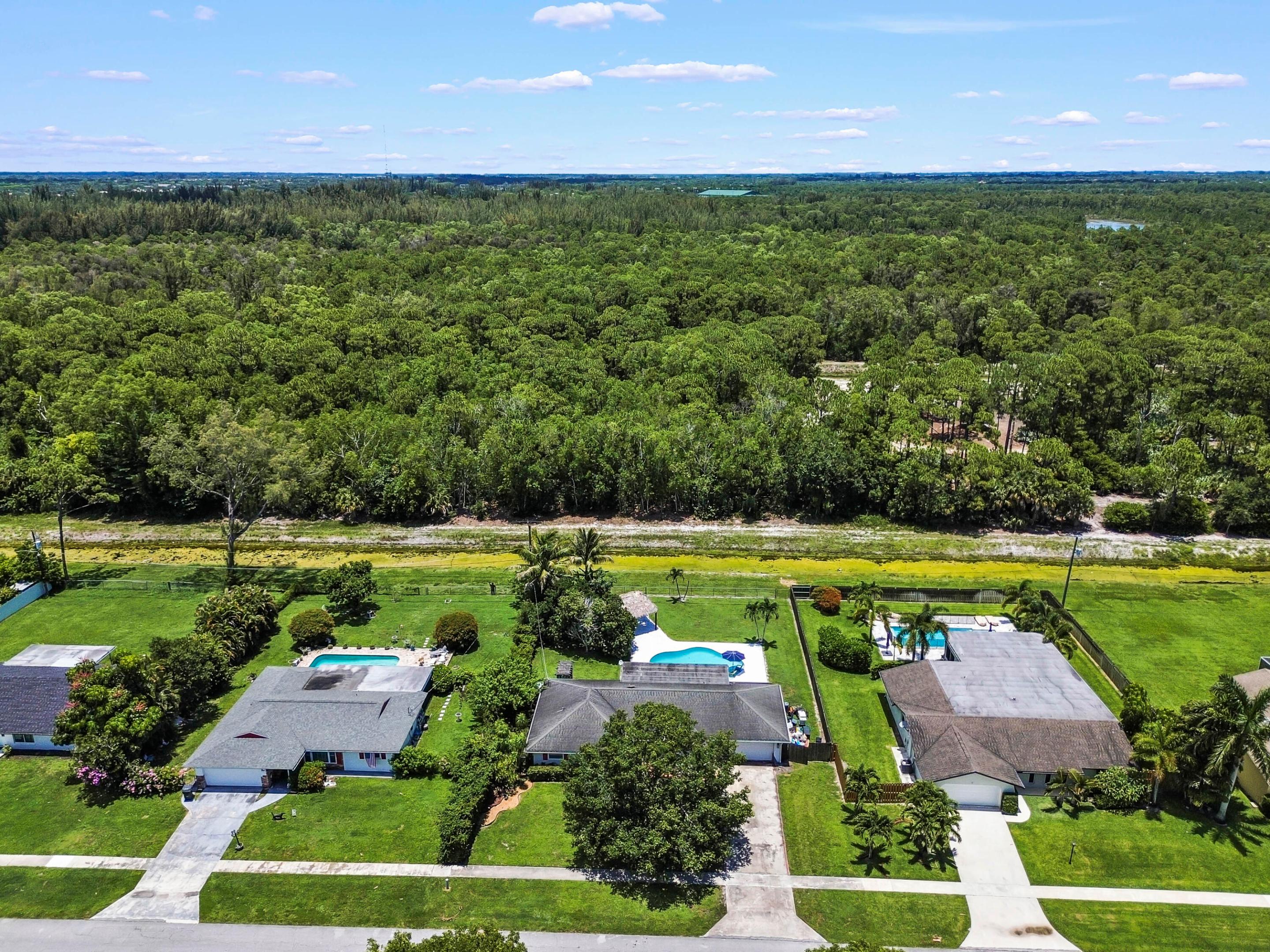 PALM BEACH NATL GOLF AND COUNTRY CLUB - Residential