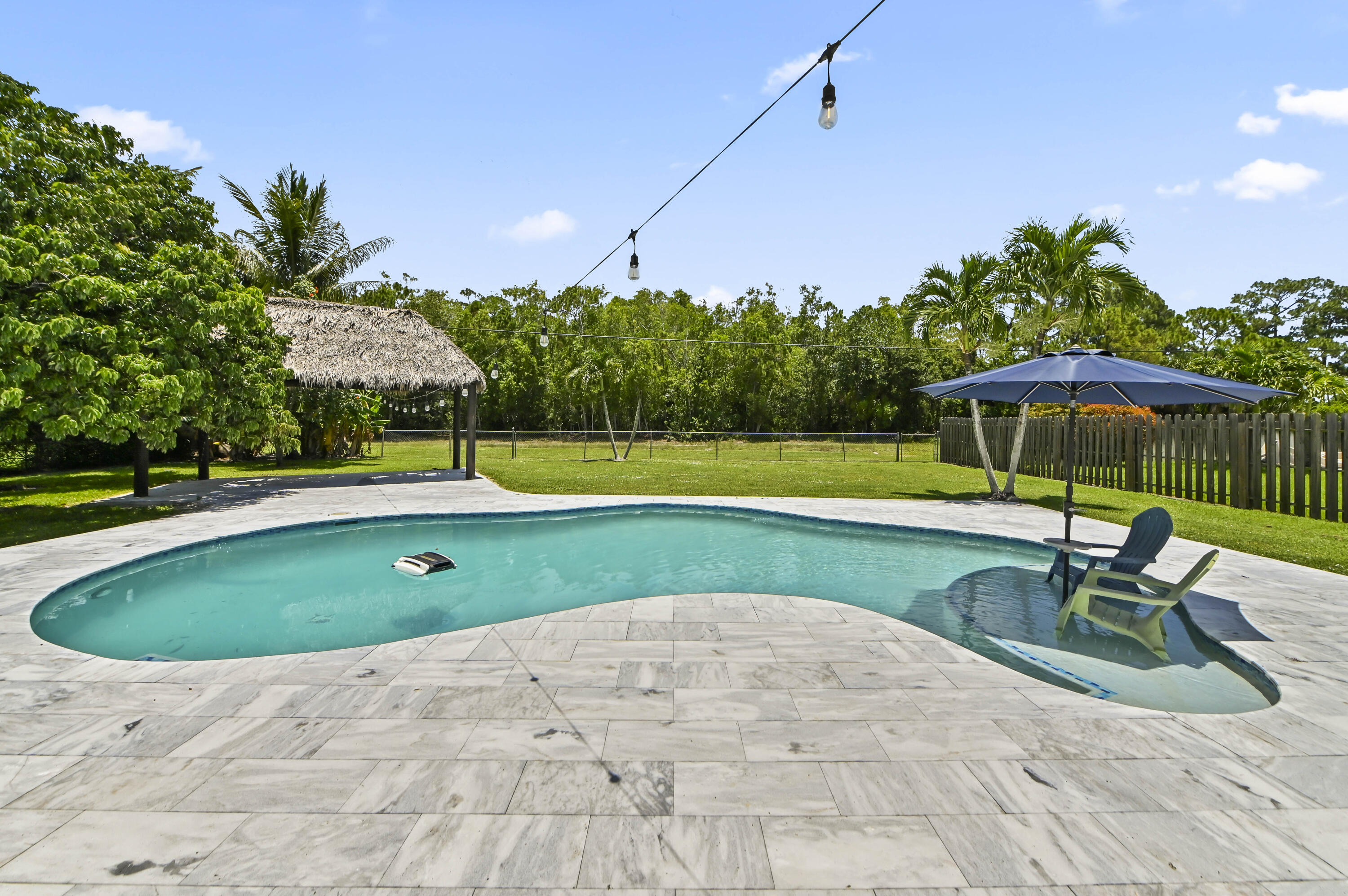 PALM BEACH NATL GOLF AND COUNTRY CLUB - Residential