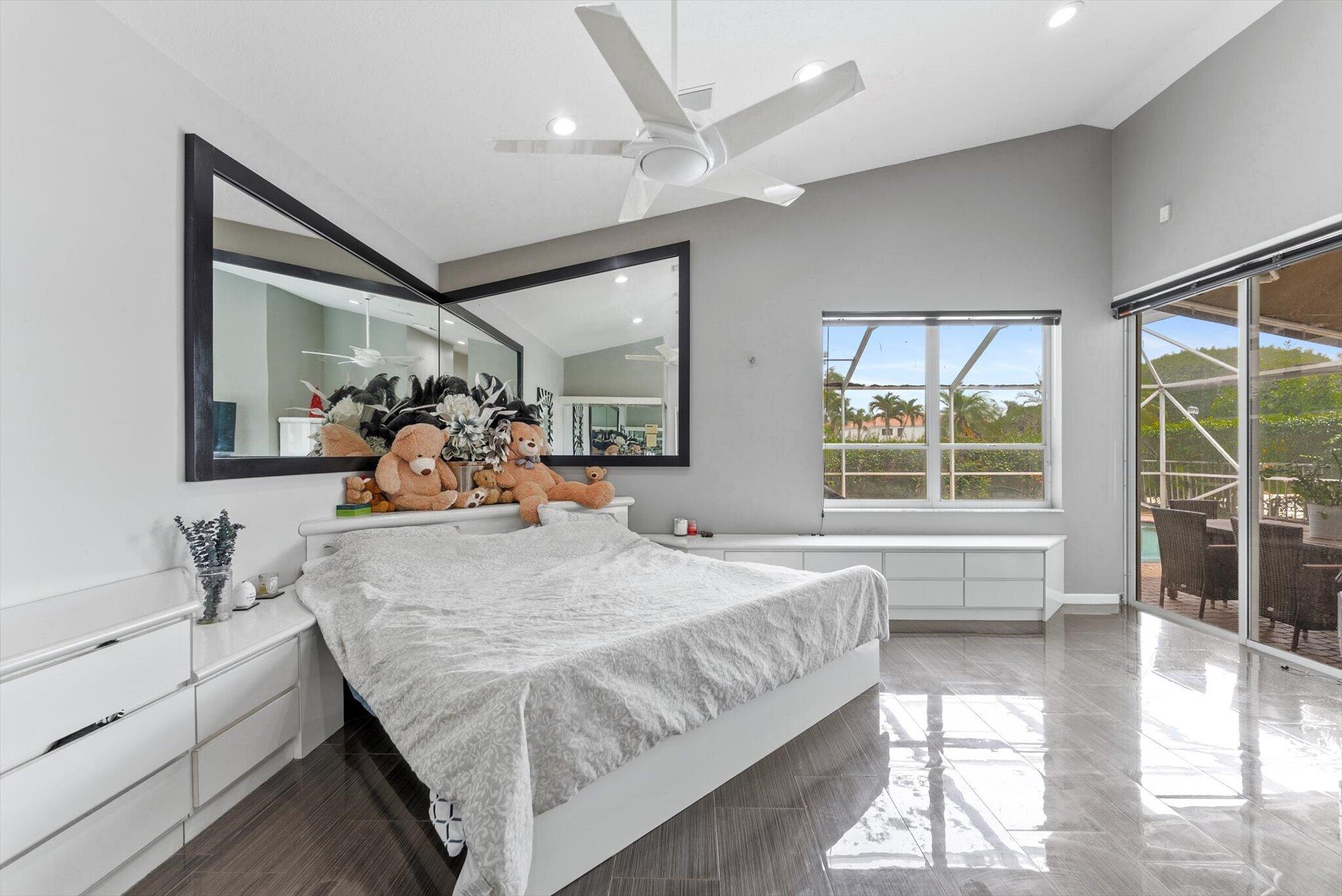 ANTIGUA POINT - Residential