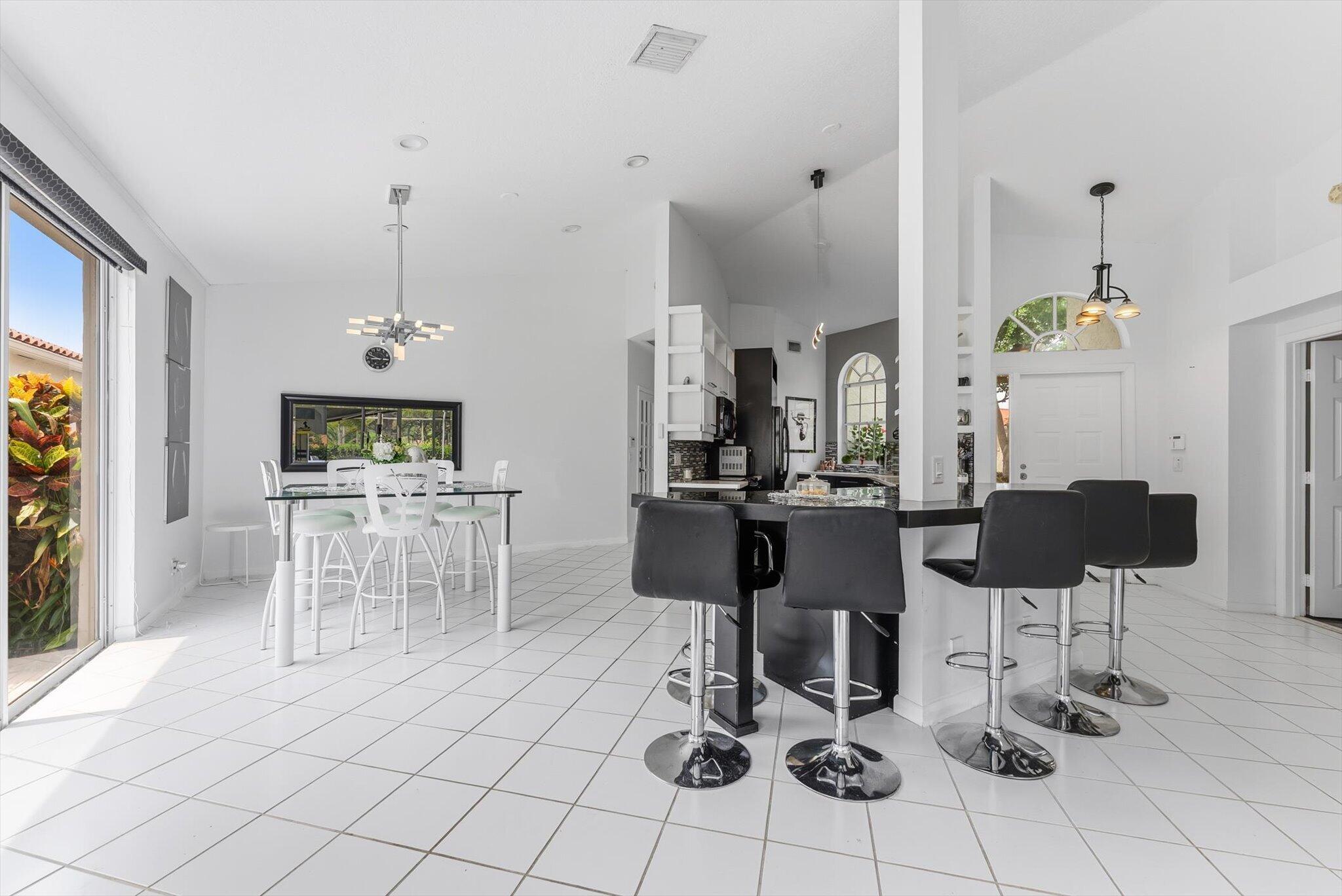 ANTIGUA POINT - Residential