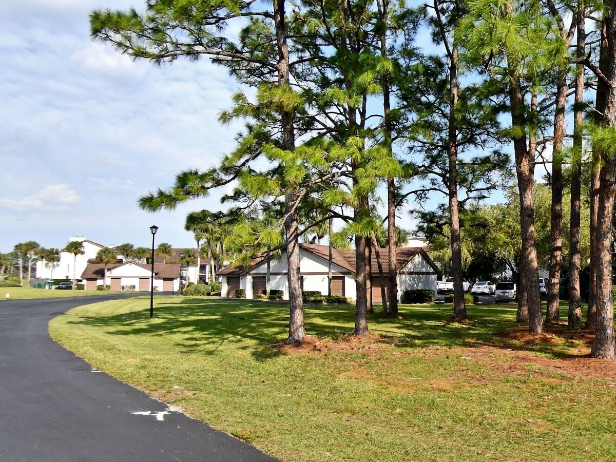LAKESHORE VILLAGE OF MEADOWOOD PHASE 1 - Residential