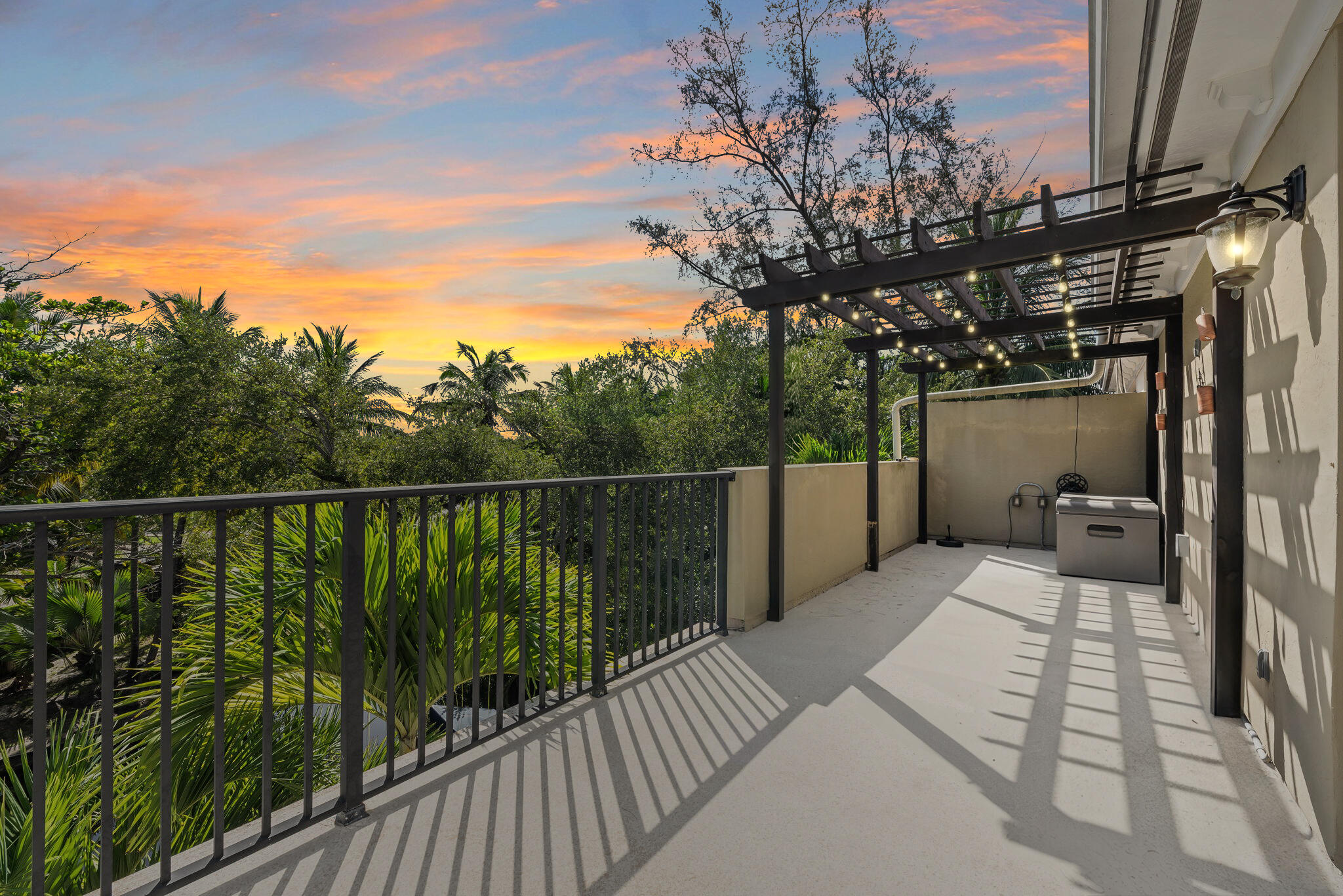 LAUDERDALE - Residential