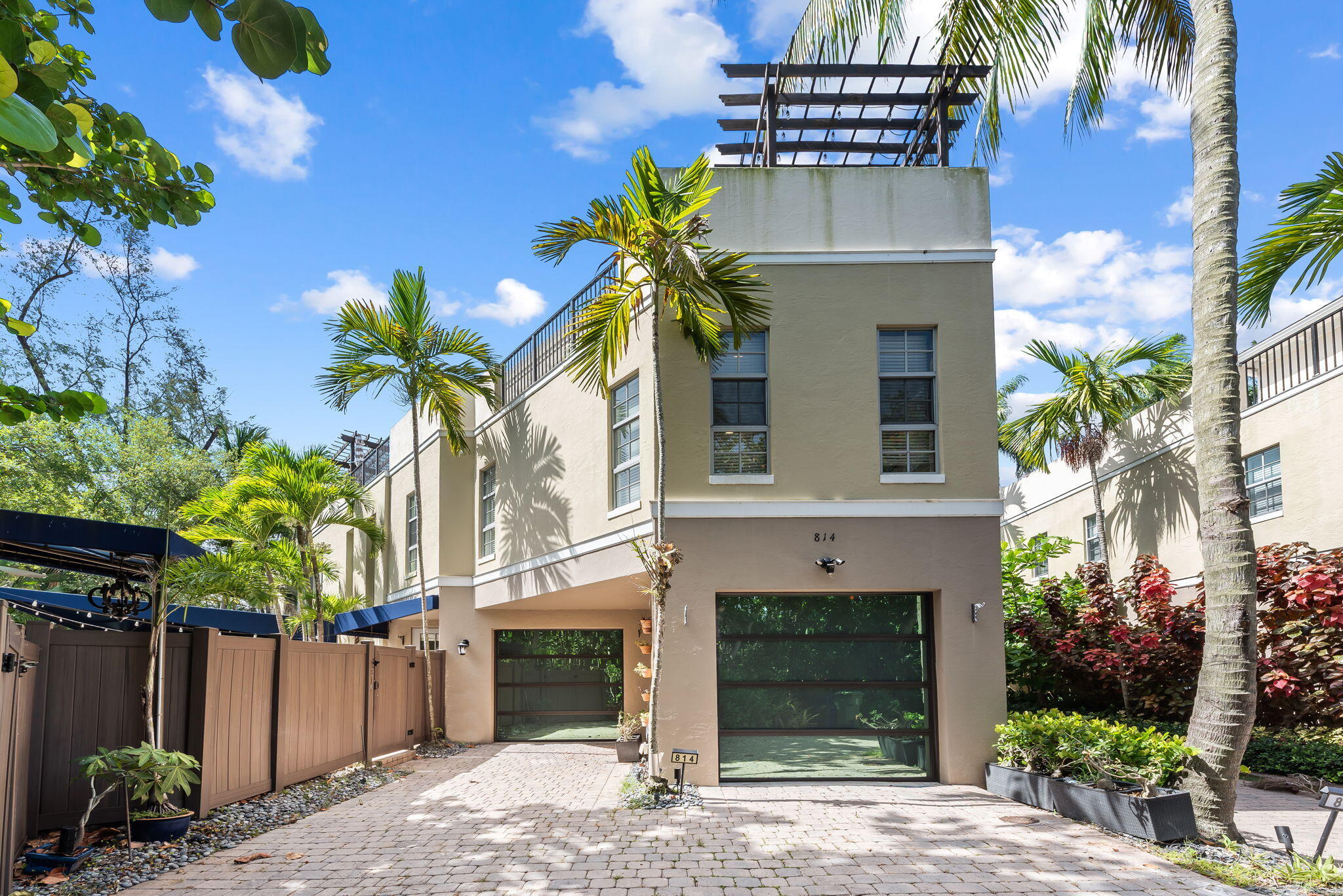 LAUDERDALE - Residential