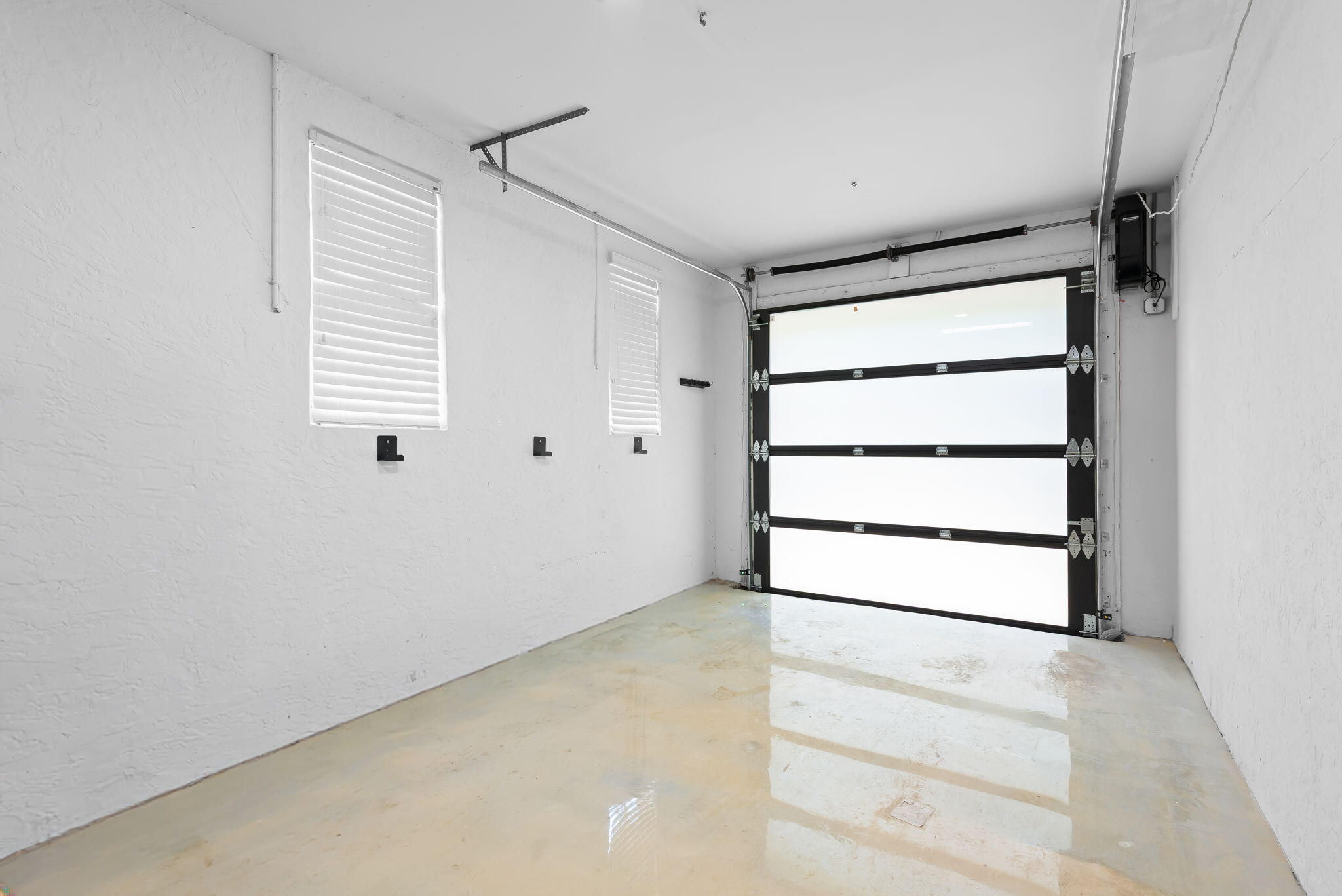 LAUDERDALE - Residential